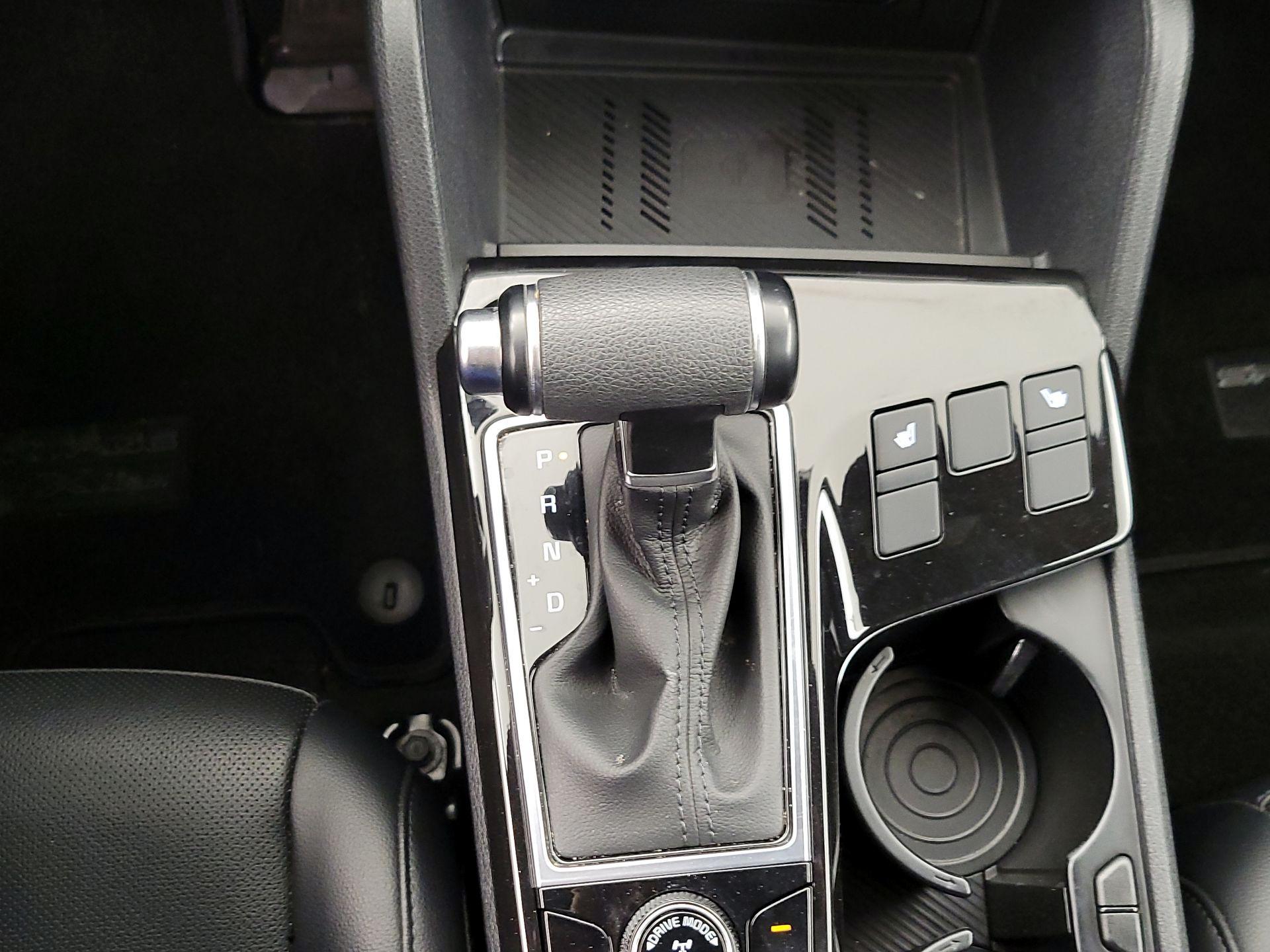 Thumbnail: 2023 Kia Sportage - 18