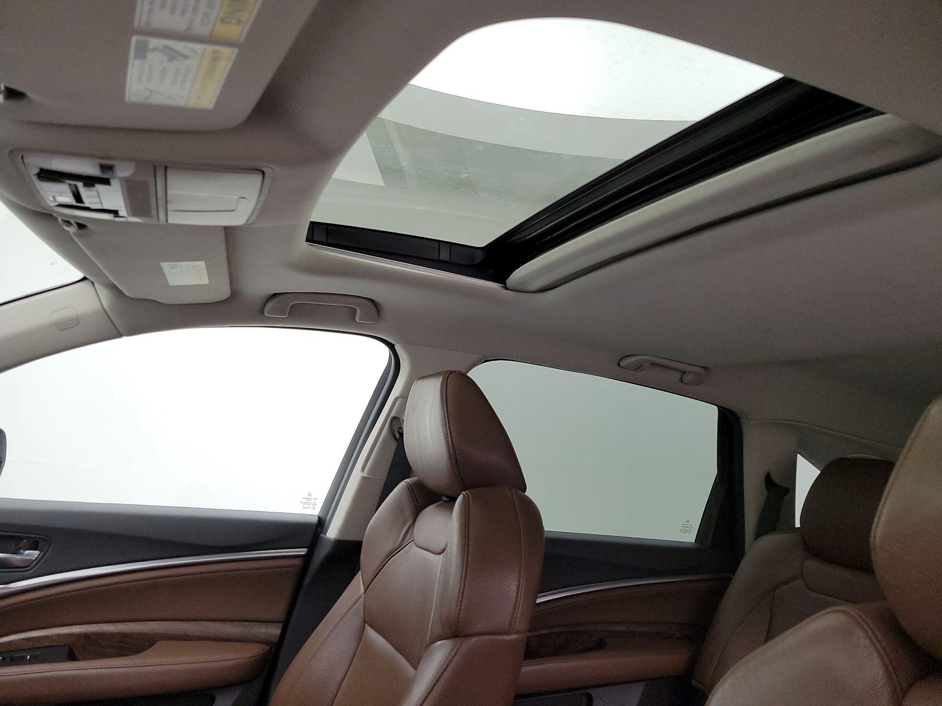 Thumbnail: 2019 Acura MDX - 19