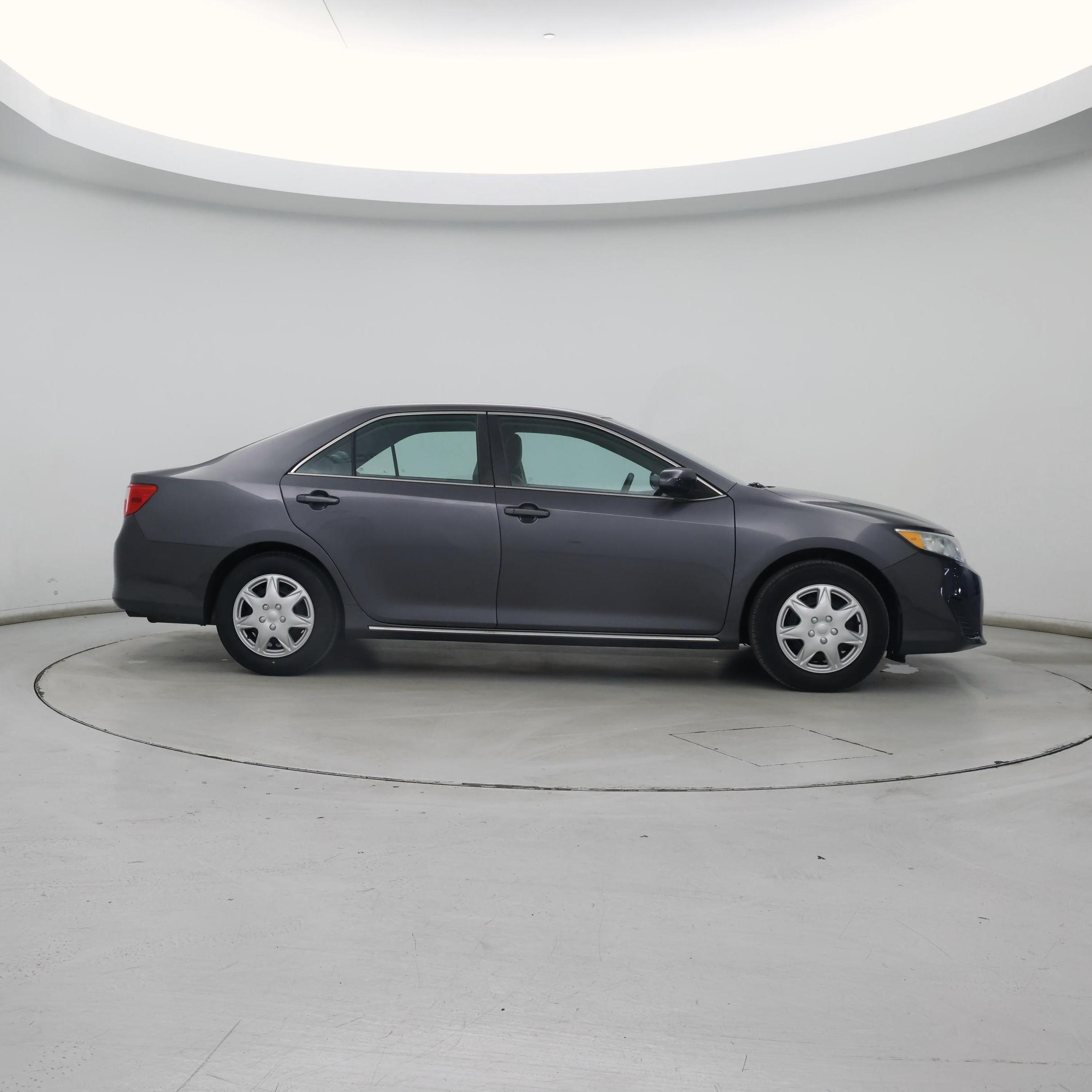 Thumbnail: 2014 Toyota Camry - 7