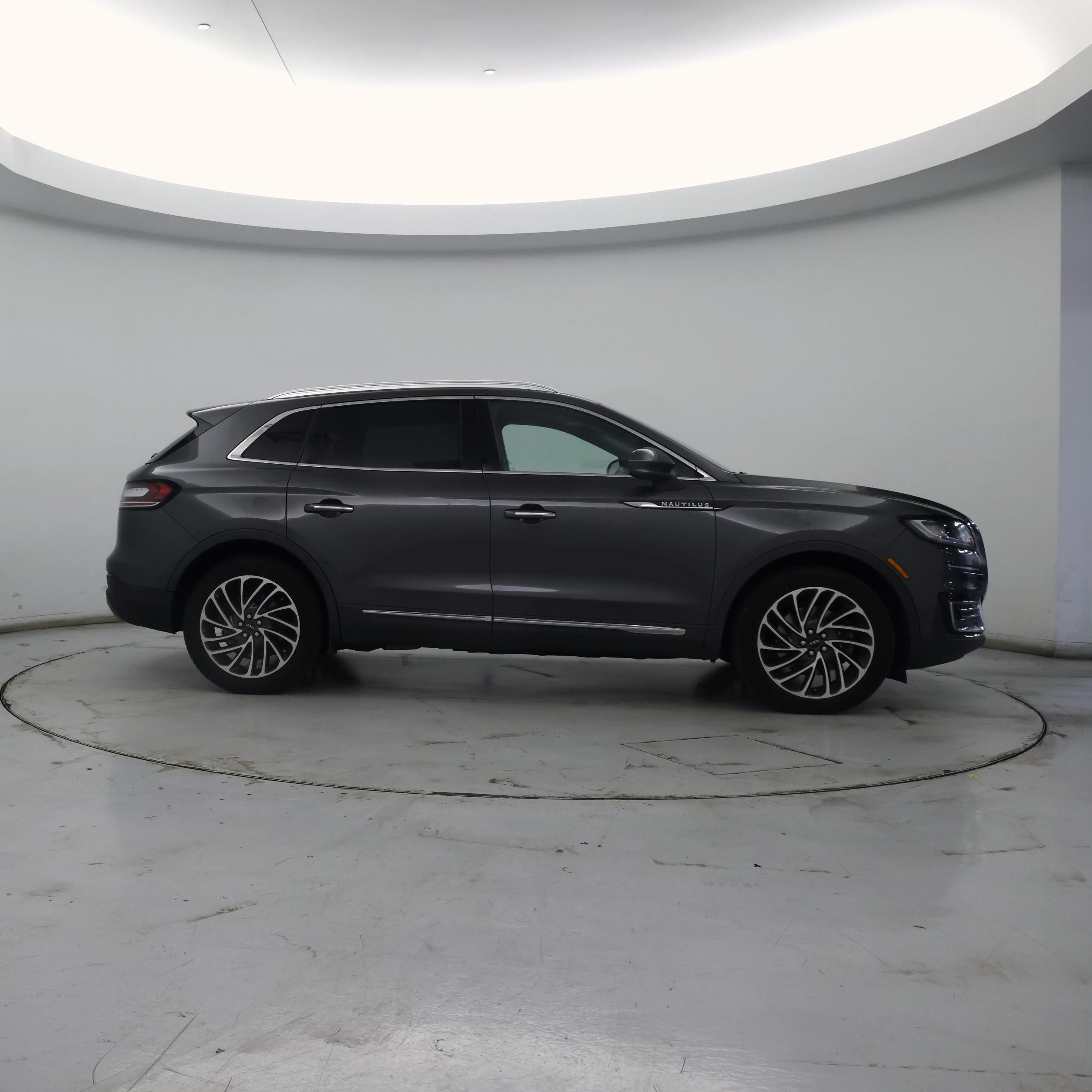 Thumbnail: 2019 Lincoln Nautilus - 7
