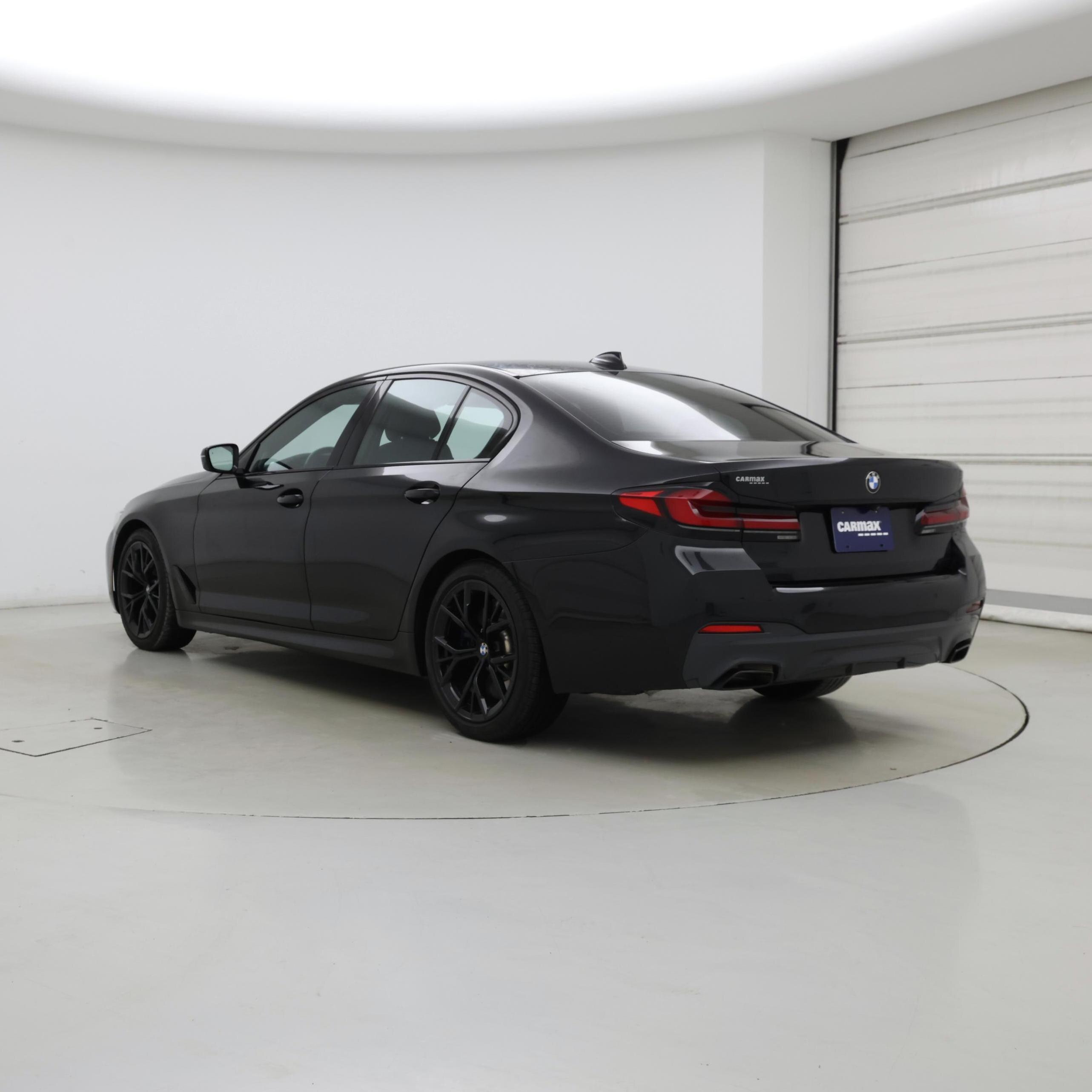 Thumbnail: 2021 BMW 5 Series - 2