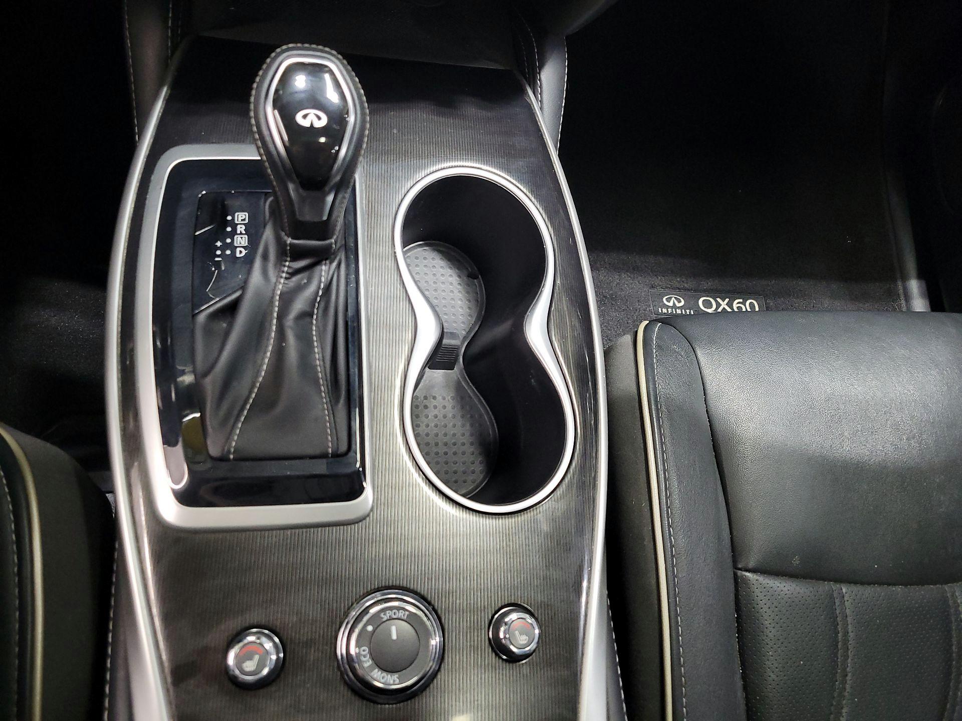 Thumbnail: 2019 INFINITI QX60 - 18