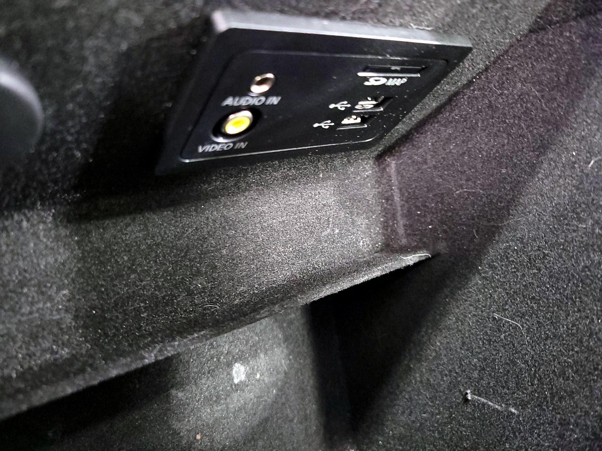 Thumbnail: 2019 INFINITI QX60 - 19