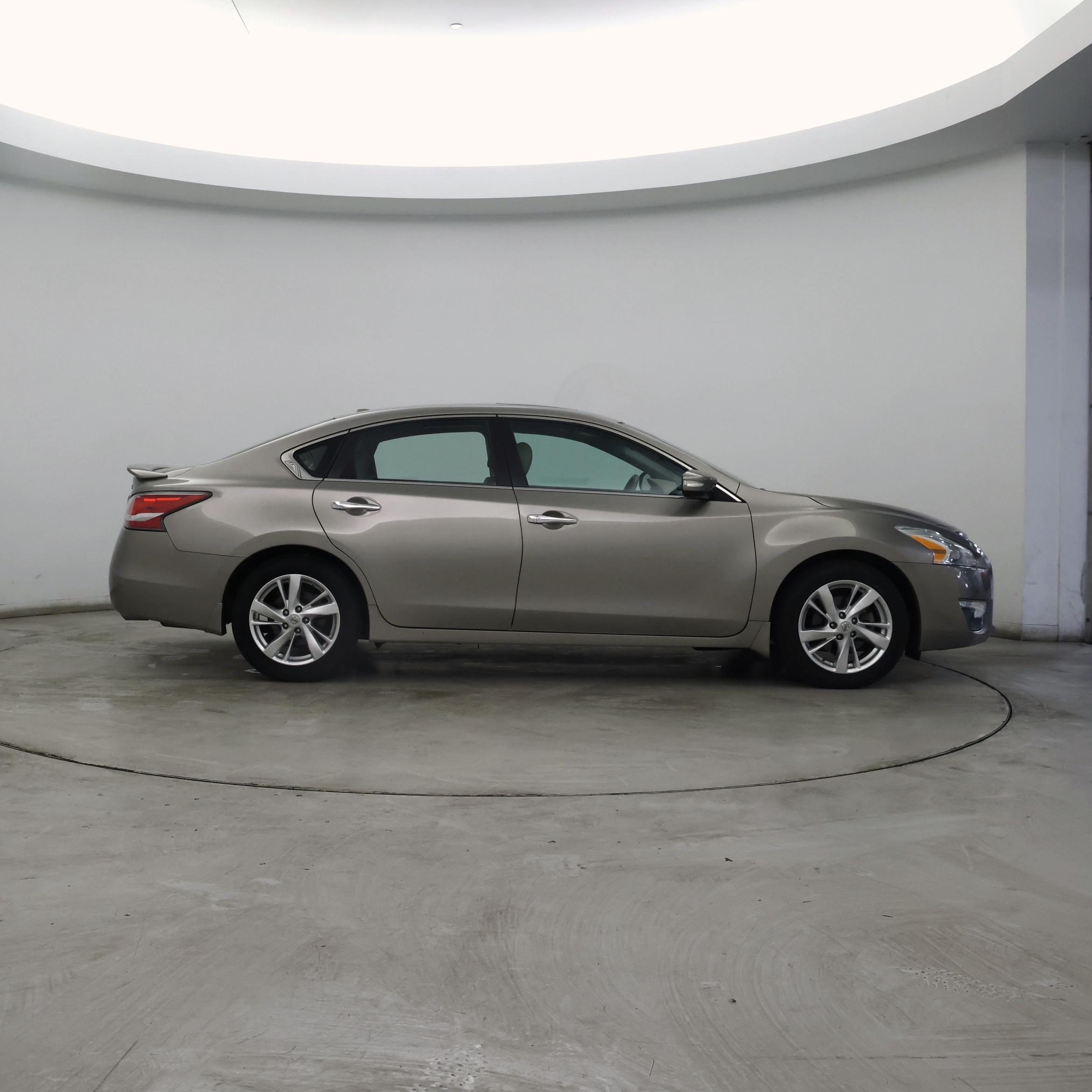 Thumbnail: 2014 Nissan Altima - 7