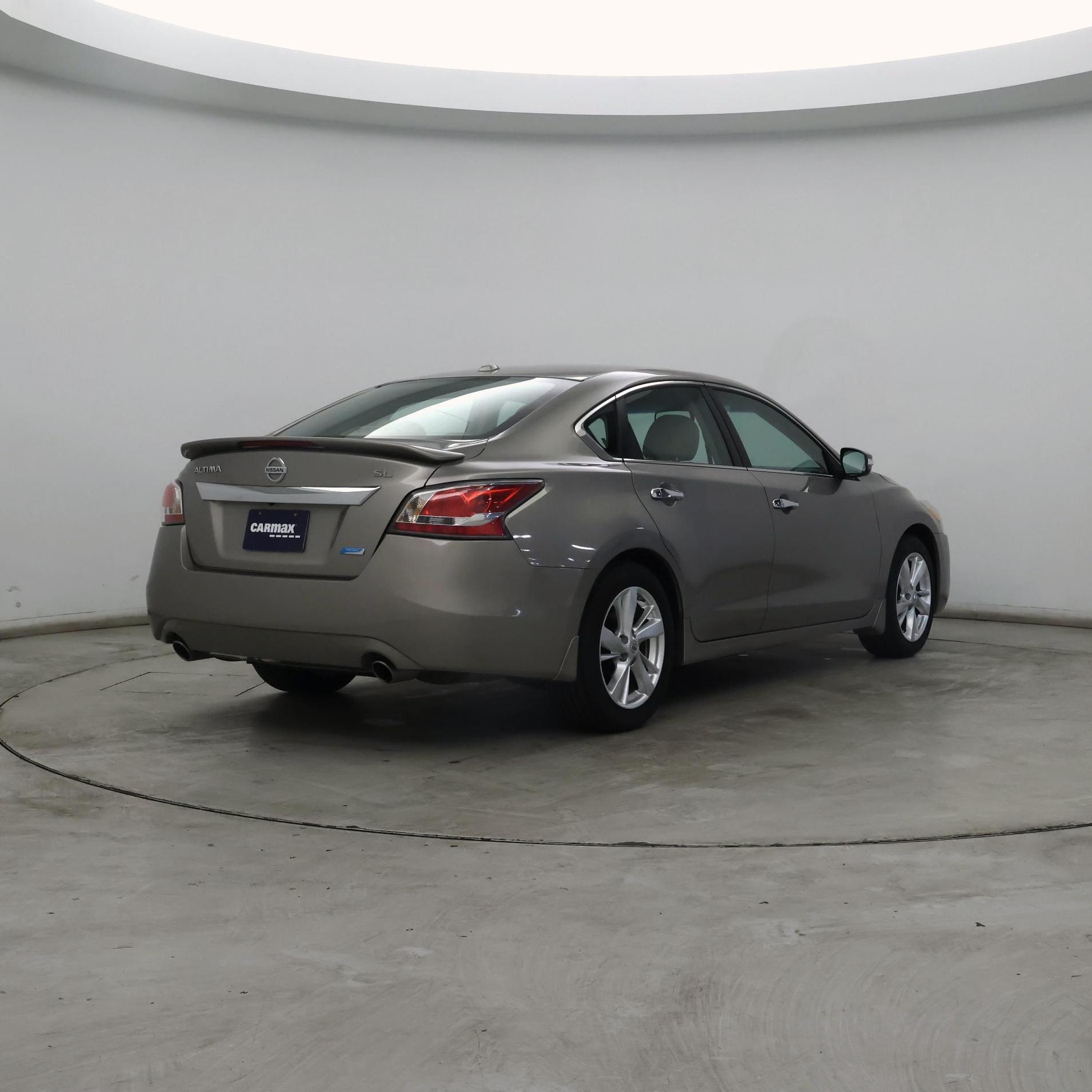 Thumbnail: 2014 Nissan Altima - 8