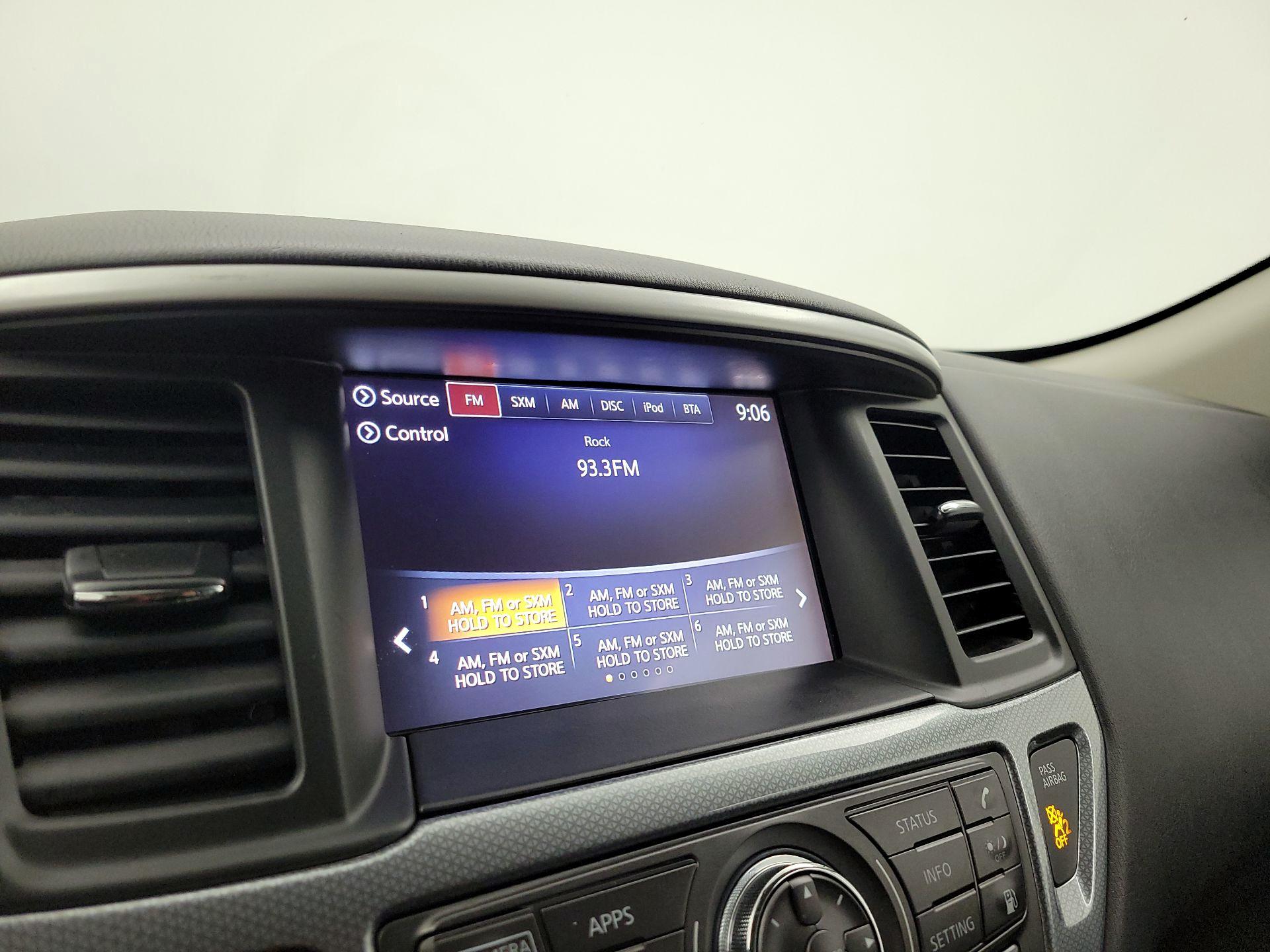 Thumbnail: 2020 Nissan Pathfinder - 16