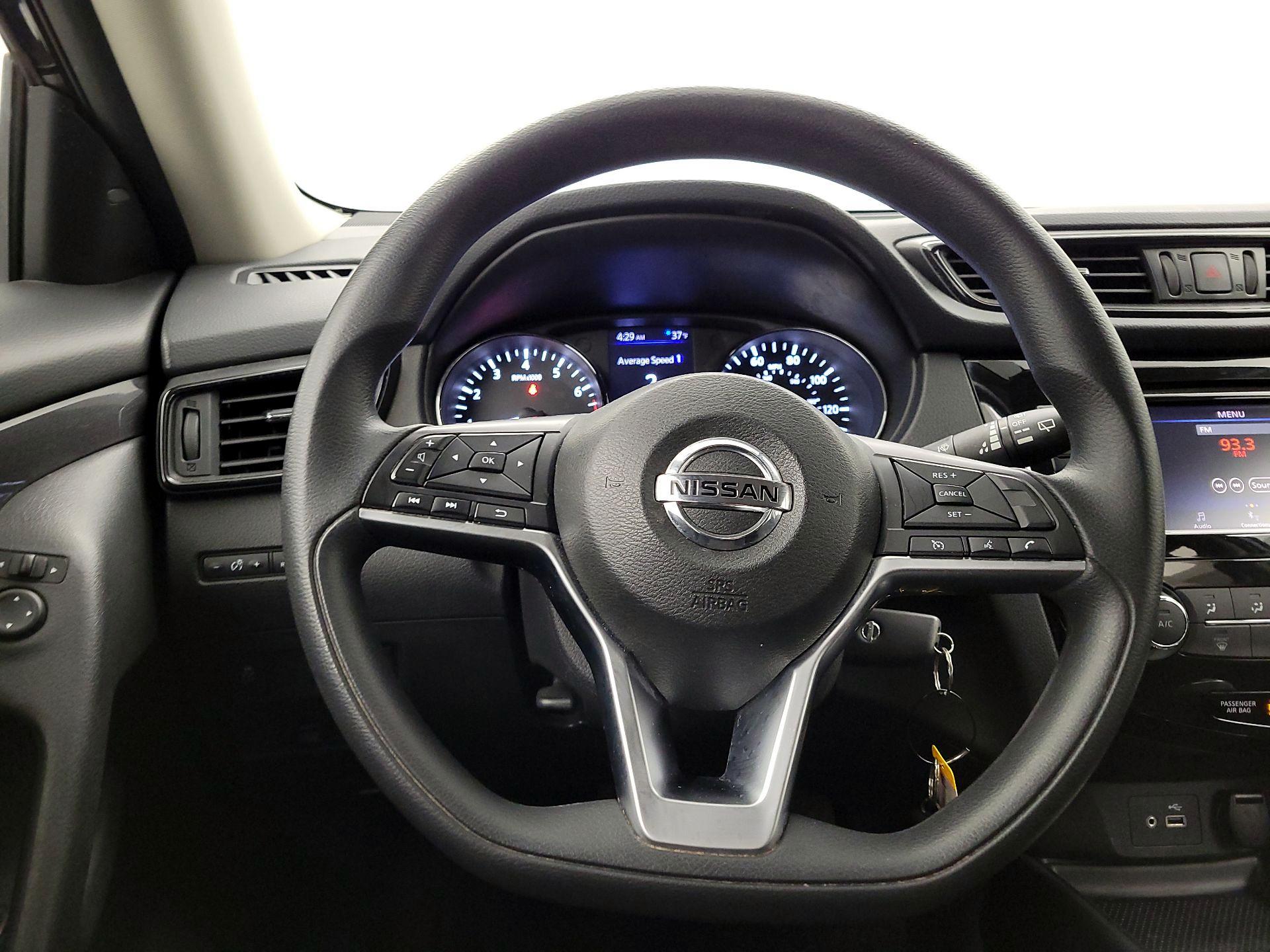 Thumbnail: 2018 Nissan Rogue - 10