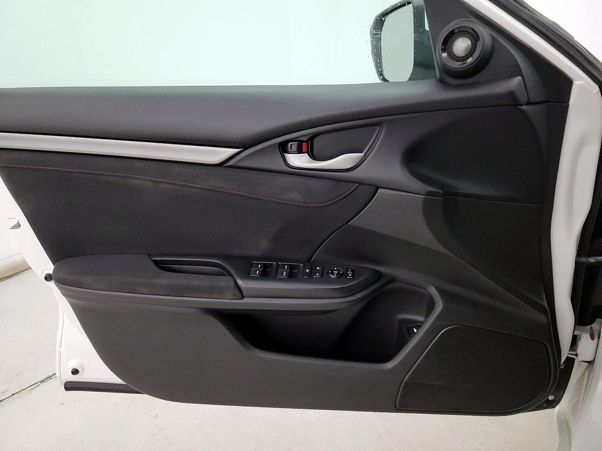 Thumbnail: 2017 Honda Civic - 12