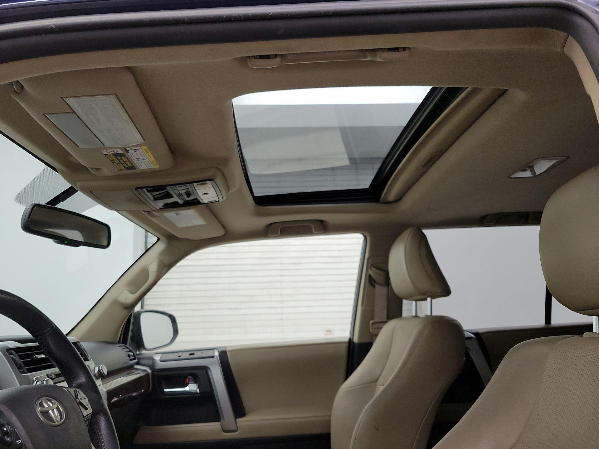 Thumbnail: 2017 Toyota 4Runner - 20