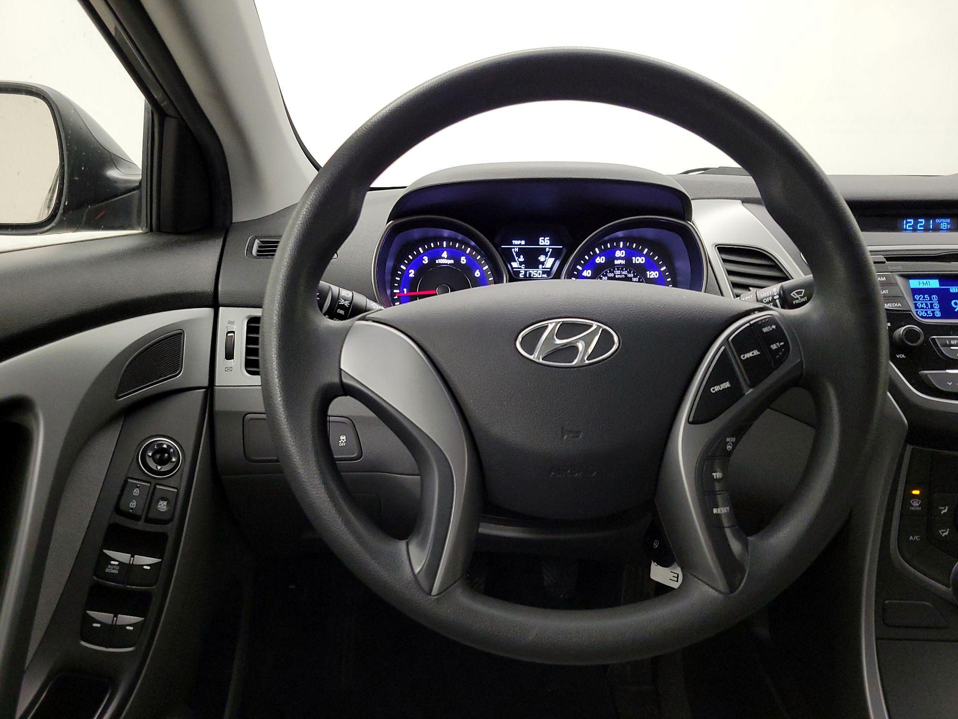 Thumbnail: 2014 Hyundai Elantra - 10