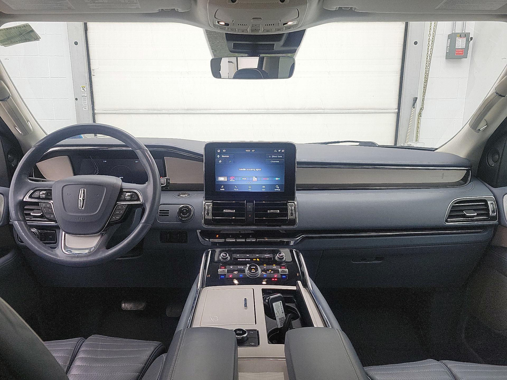 Thumbnail: 2021 Lincoln Navigator - 9