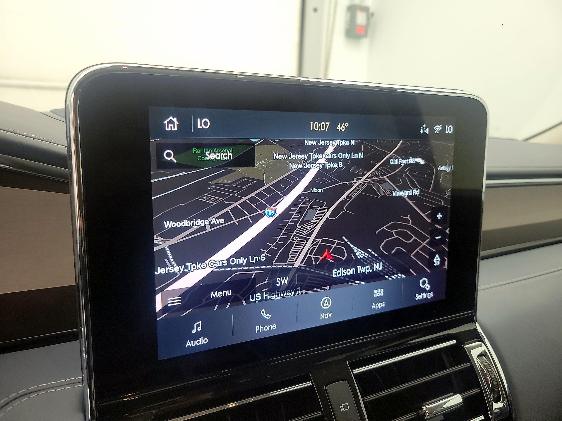 Thumbnail: 2021 Lincoln Navigator - 14