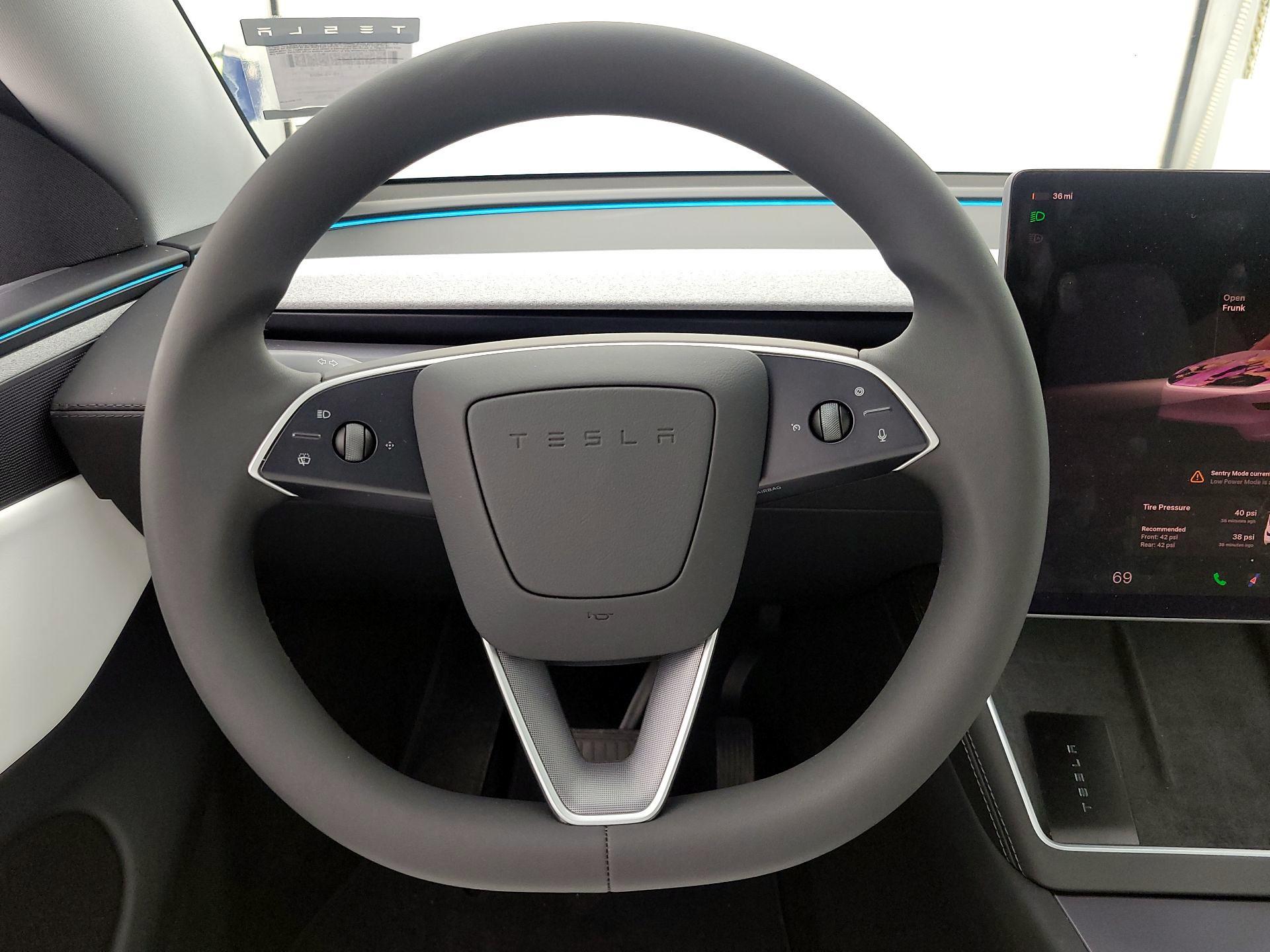 Thumbnail: 2026 Tesla Model Y - 10