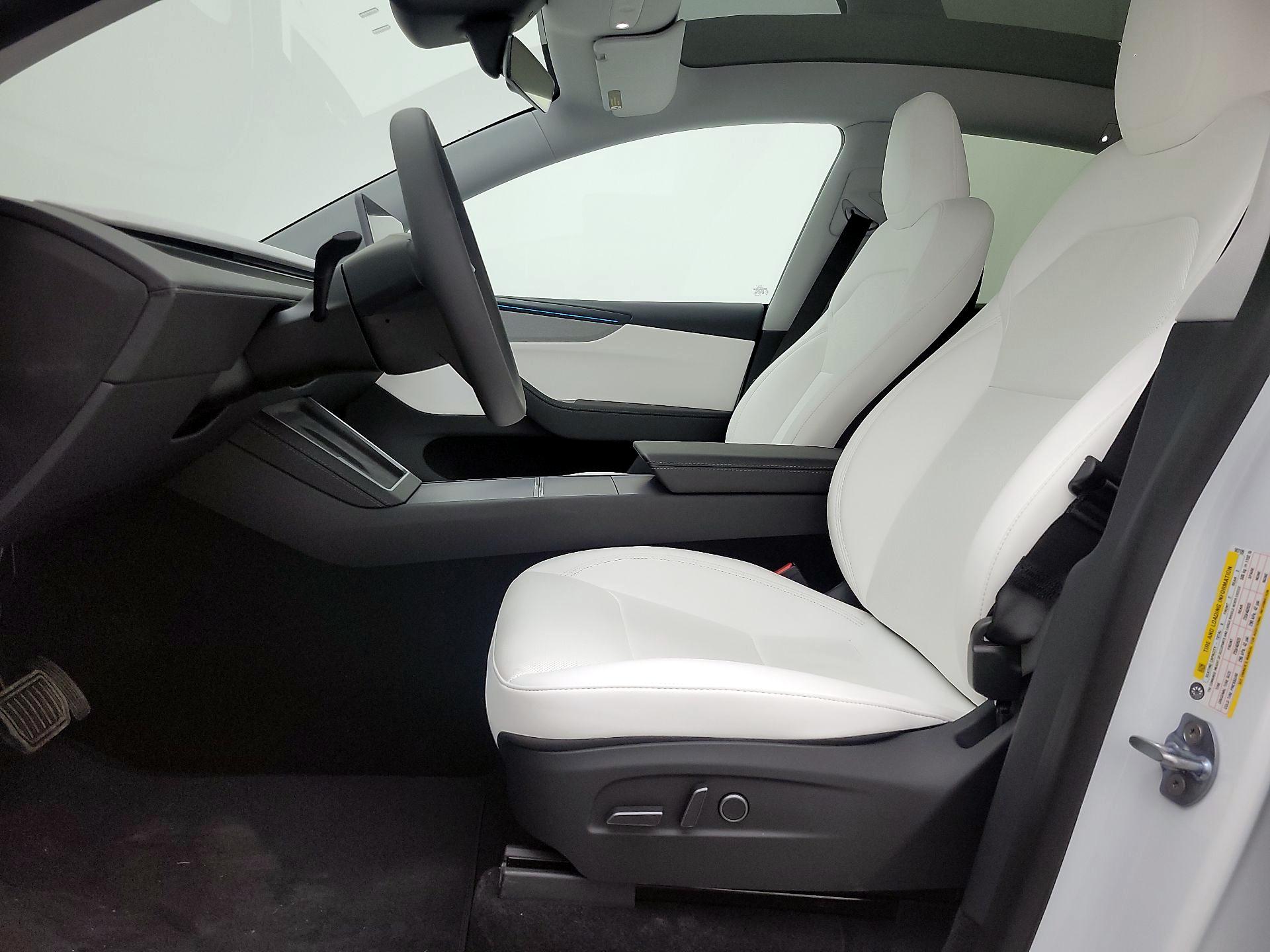 Thumbnail: 2026 Tesla Model Y - 11