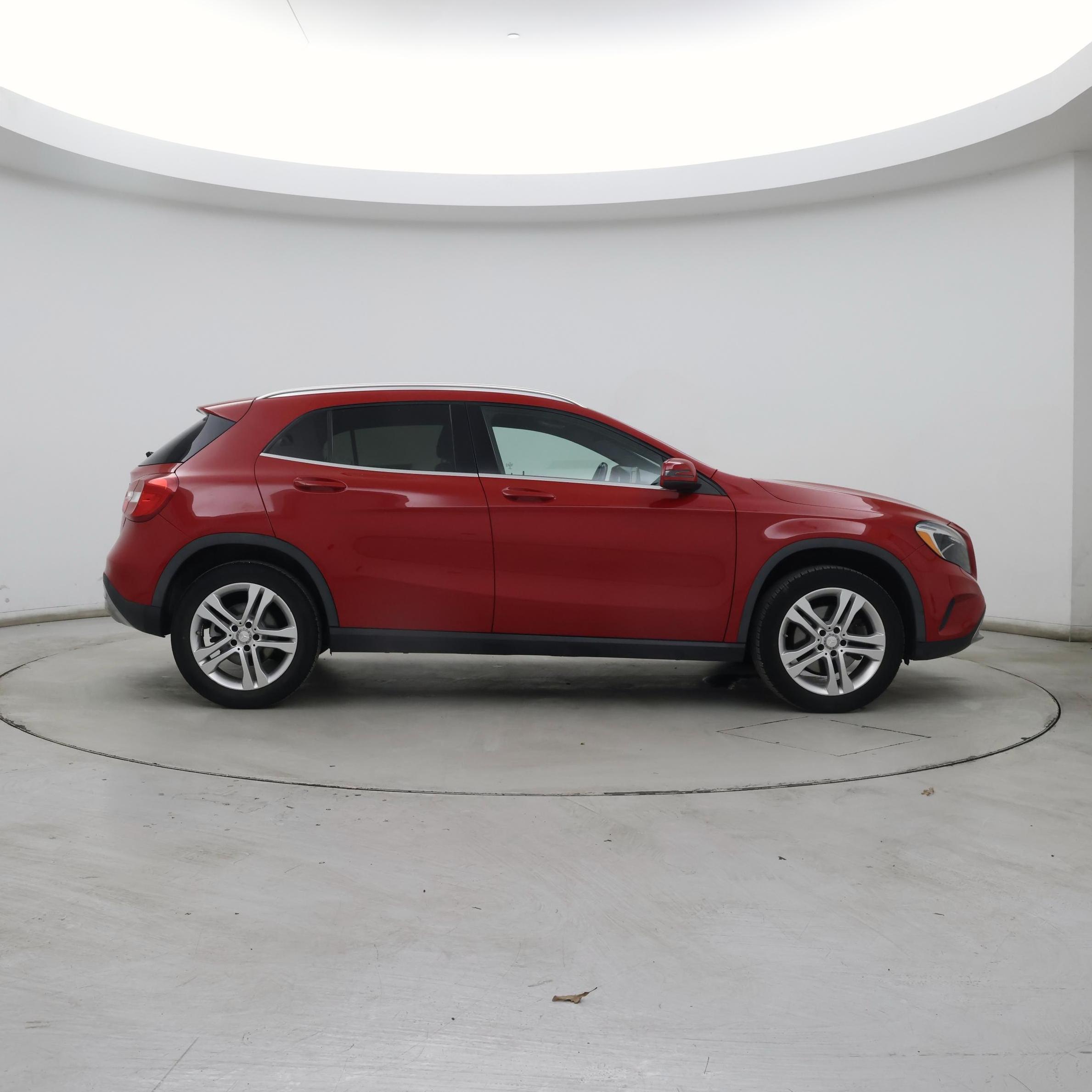 Thumbnail: 2016 Mercedes-Benz GLA - 7