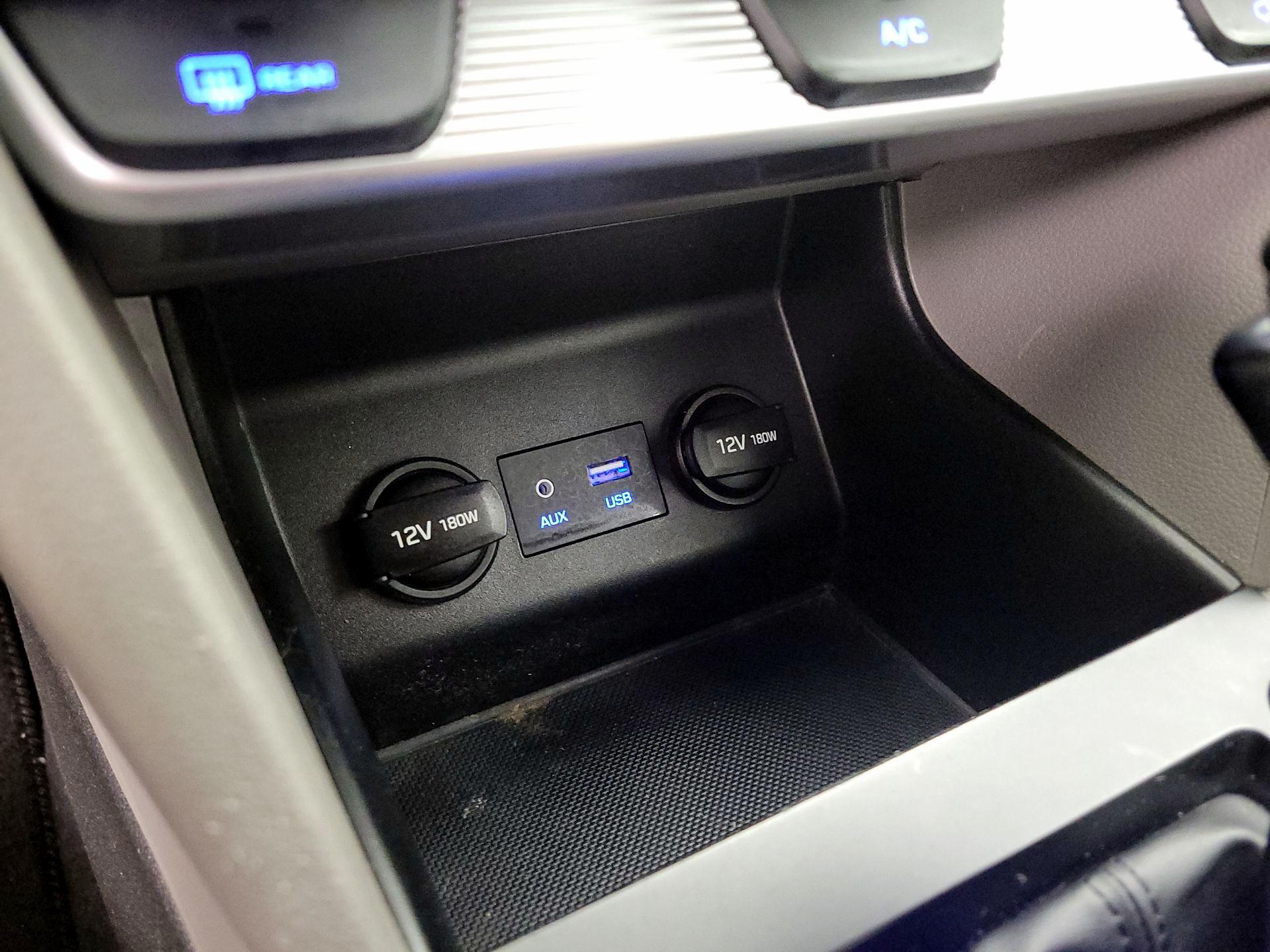 Thumbnail: 2019 Hyundai Elantra - 18