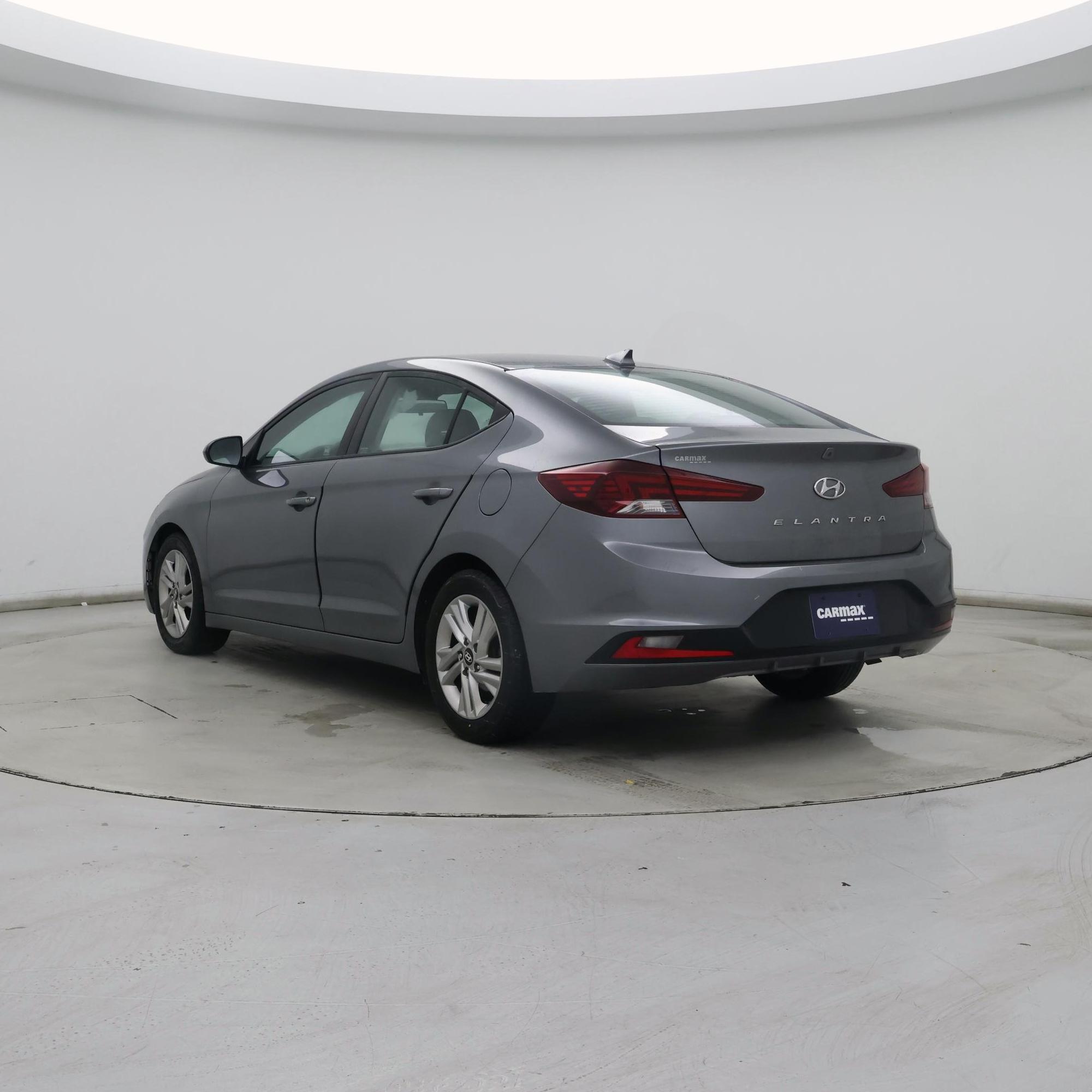 Thumbnail: 2019 Hyundai Elantra - 2