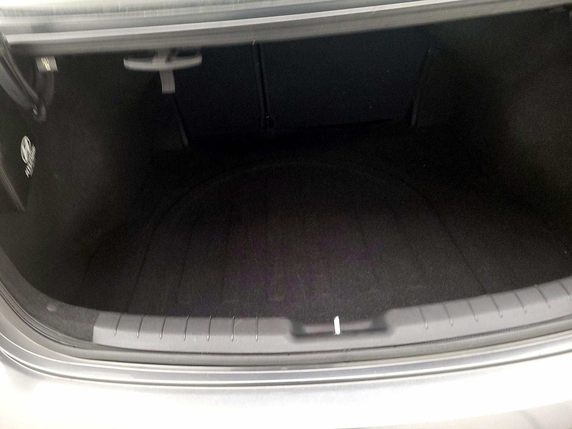 Thumbnail: 2019 Hyundai Elantra - 20