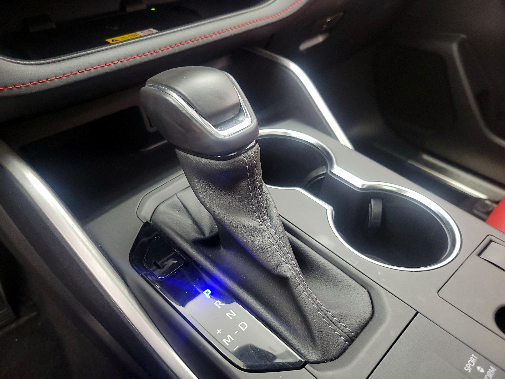 Thumbnail: 2023 Toyota Highlander - 17