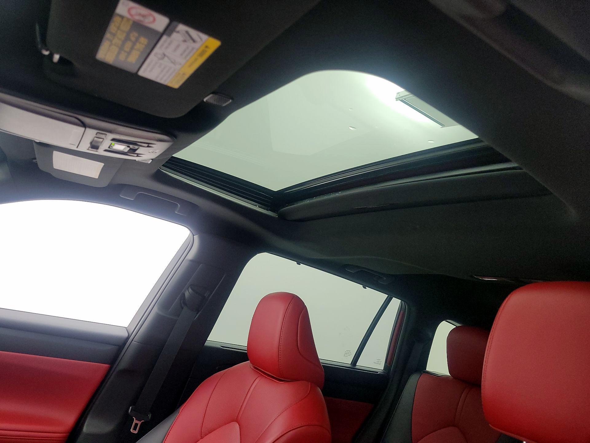 Thumbnail: 2023 Toyota Highlander - 18