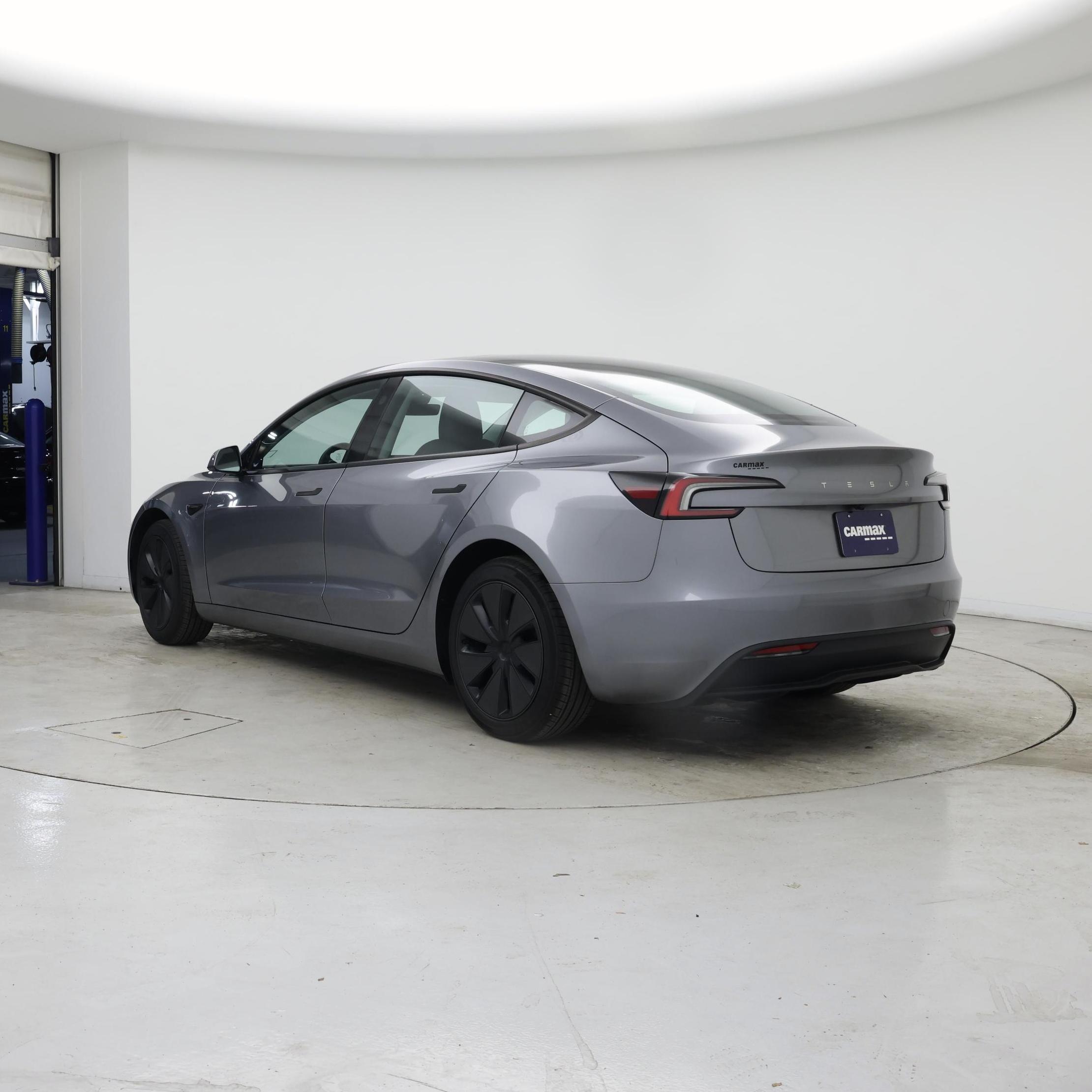 Thumbnail: 2025 Tesla Model 3 - 2