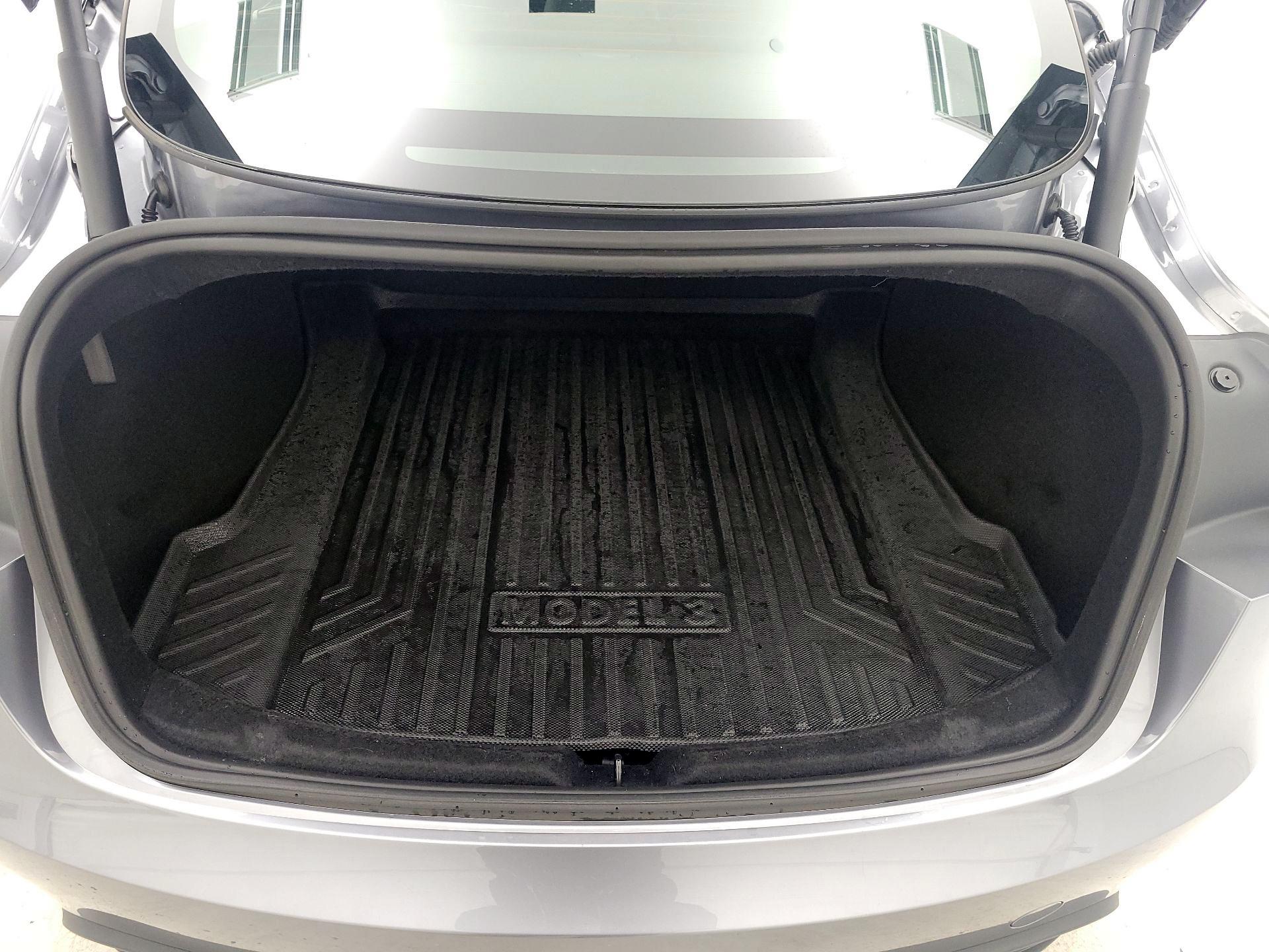 Thumbnail: 2025 Tesla Model 3 - 19