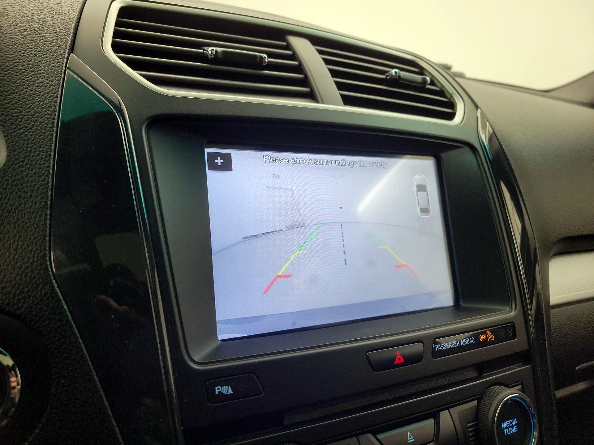 Thumbnail: 2017 Ford Explorer - 14