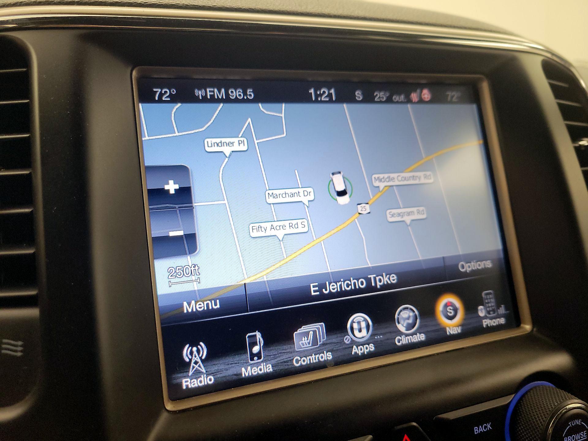 Thumbnail: 2014 Jeep Grand Cherokee - 14