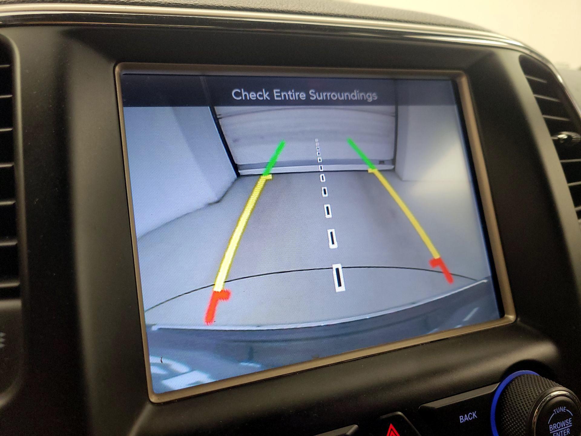 Thumbnail: 2014 Jeep Grand Cherokee - 15