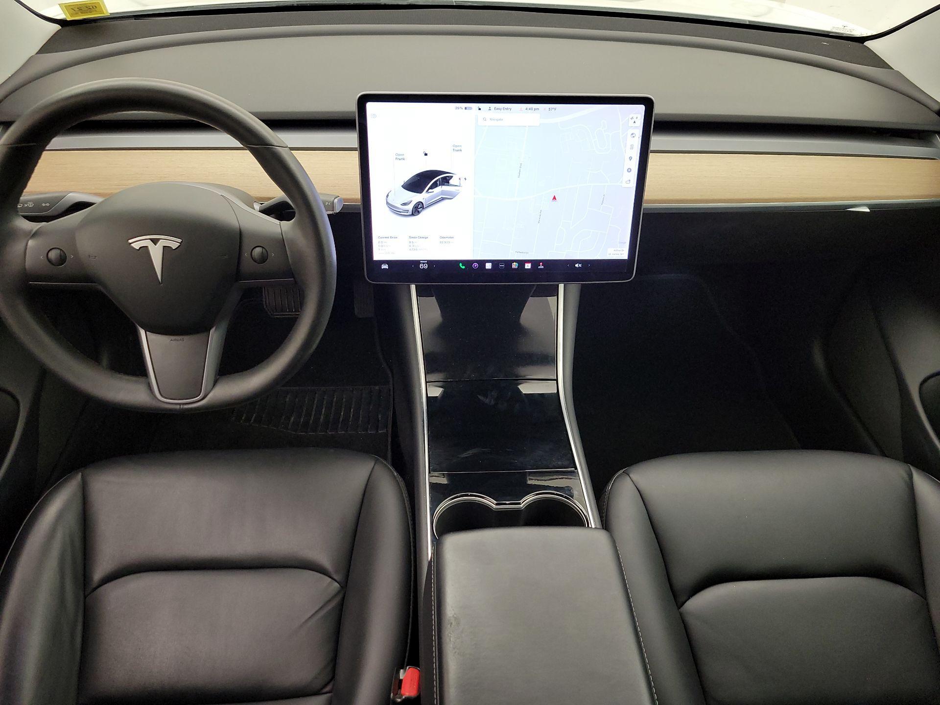 Thumbnail: 2020 Tesla Model 3 - 9