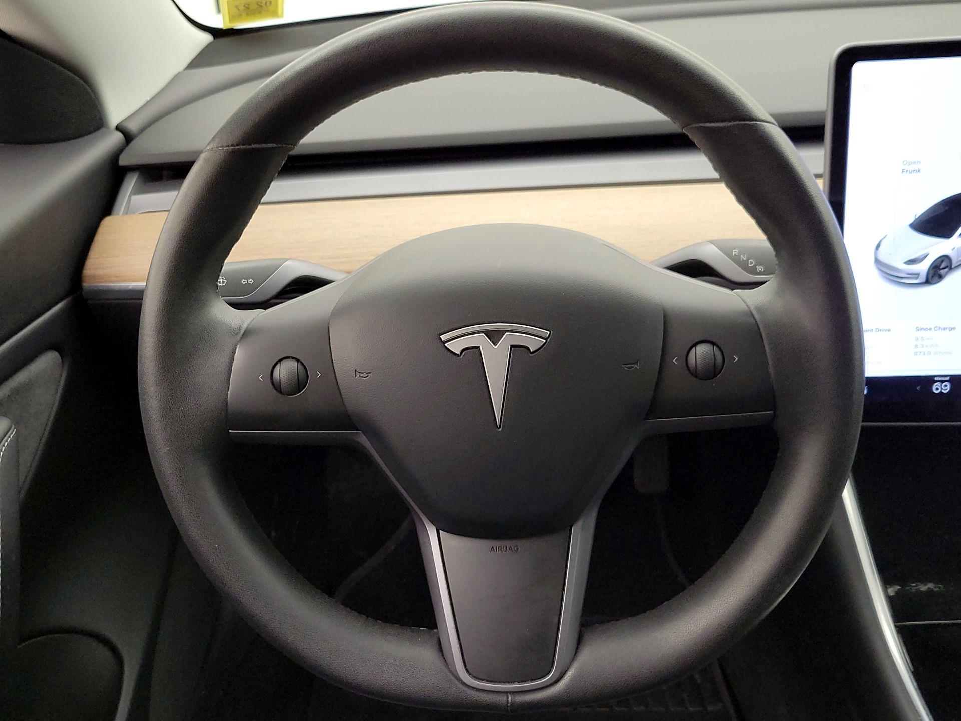 Thumbnail: 2020 Tesla Model 3 - 10