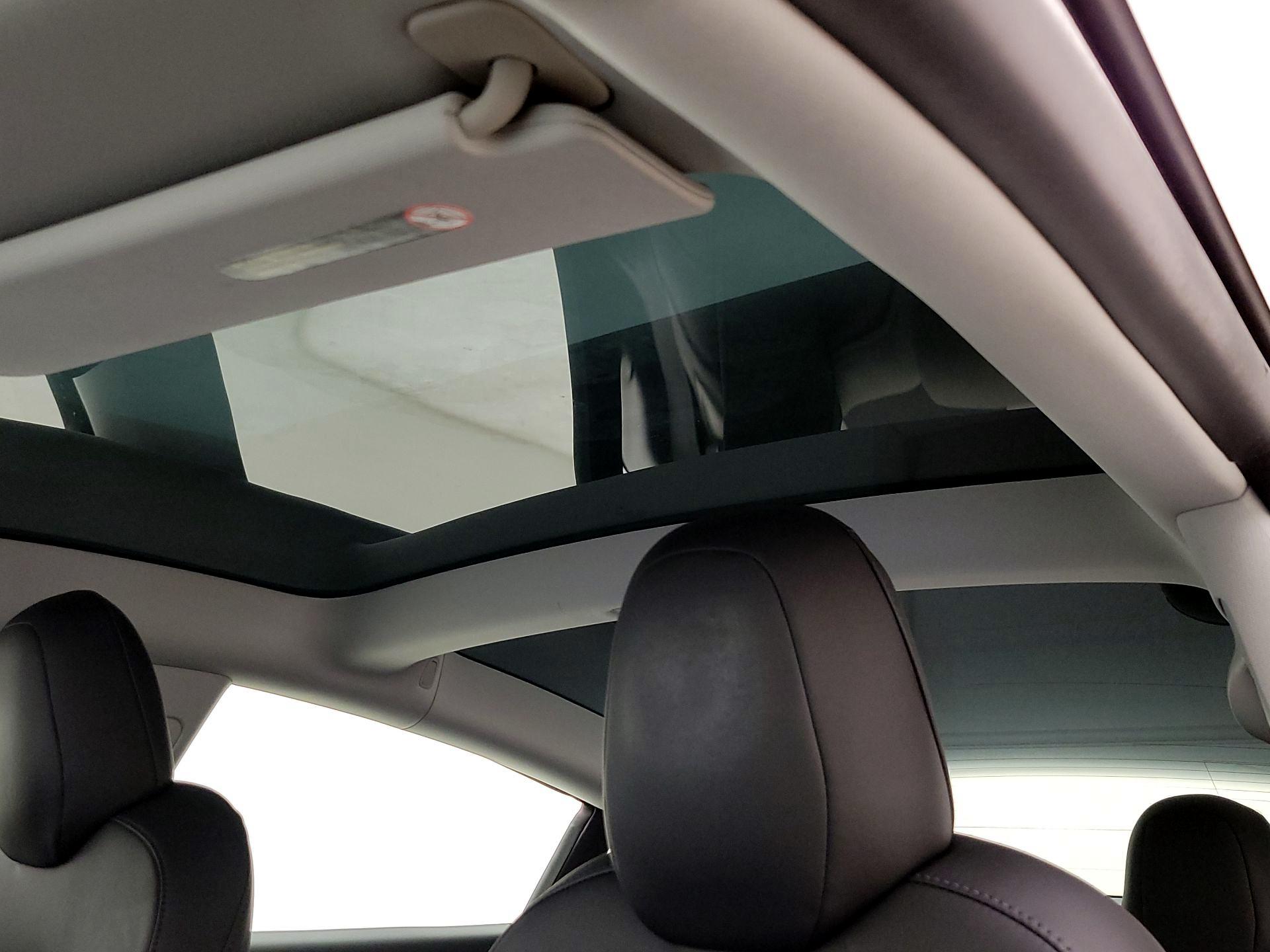 Thumbnail: 2020 Tesla Model 3 - 19