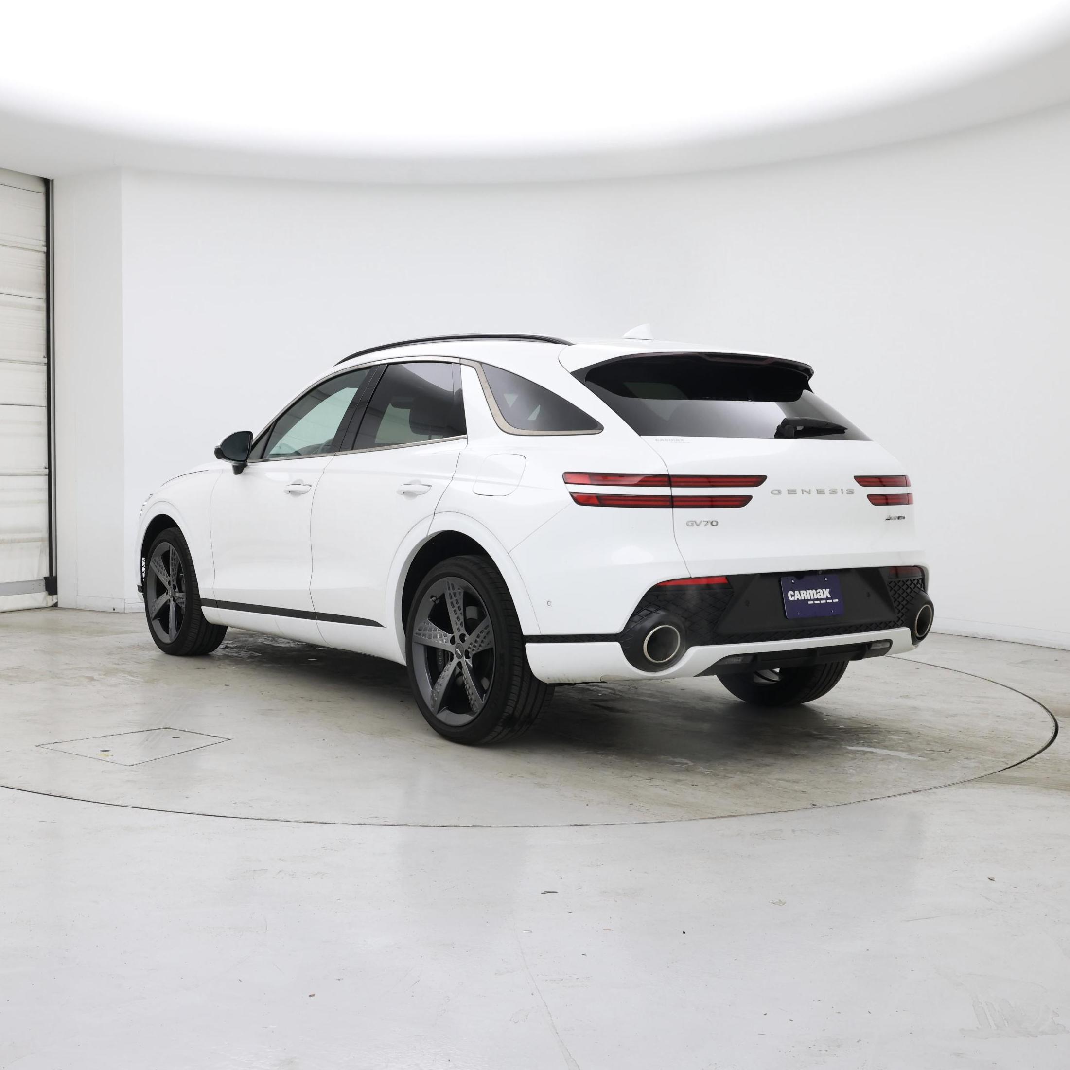 Thumbnail: 2023 Genesis GV70 - 2