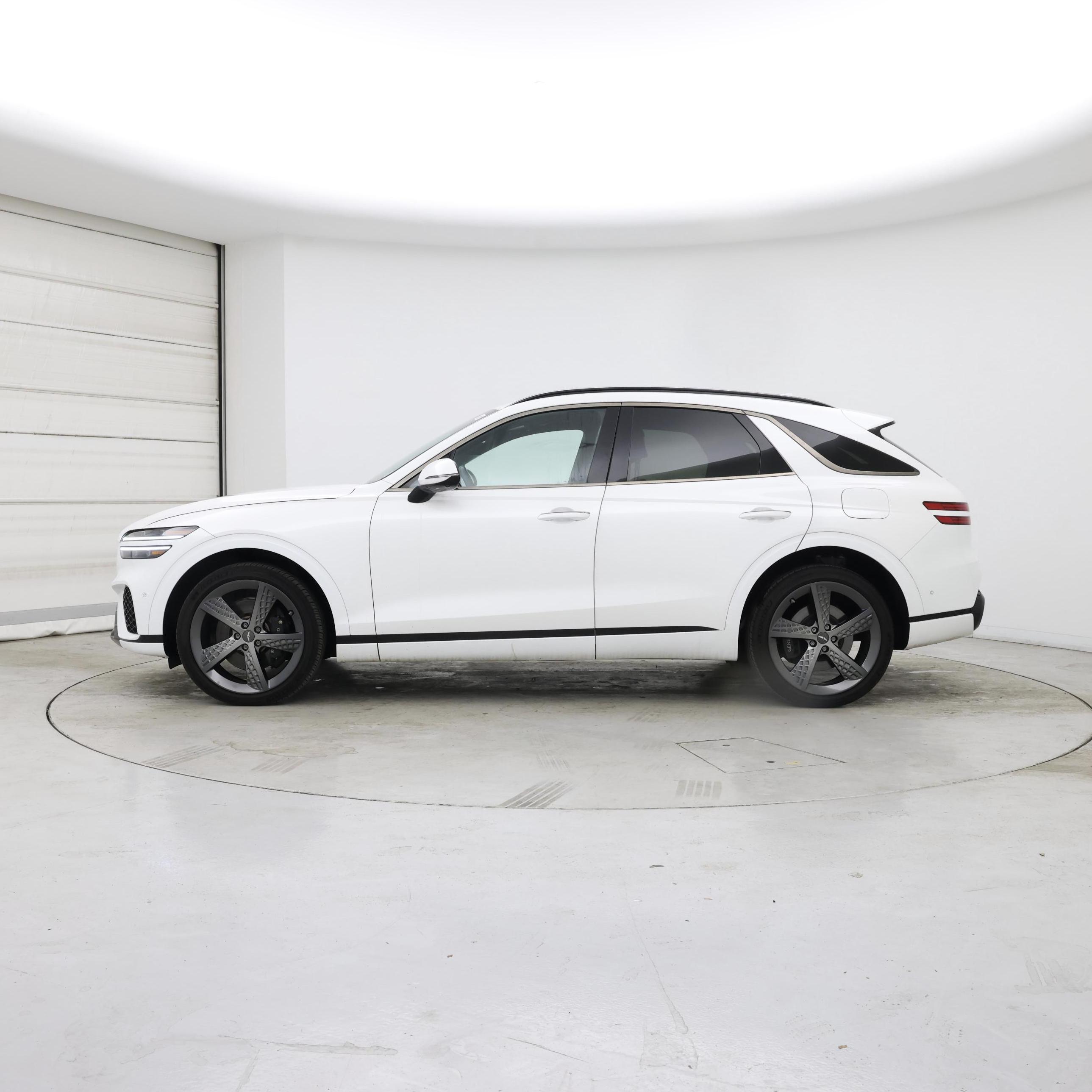 Thumbnail: 2023 Genesis GV70 - 3