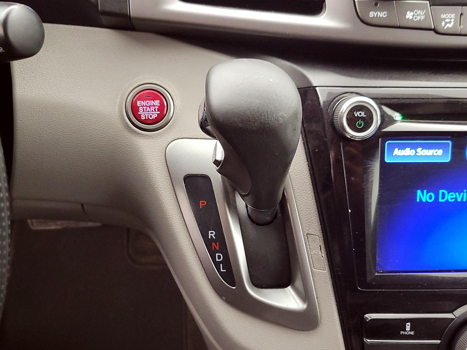 Thumbnail: 2015 Honda Odyssey - 17