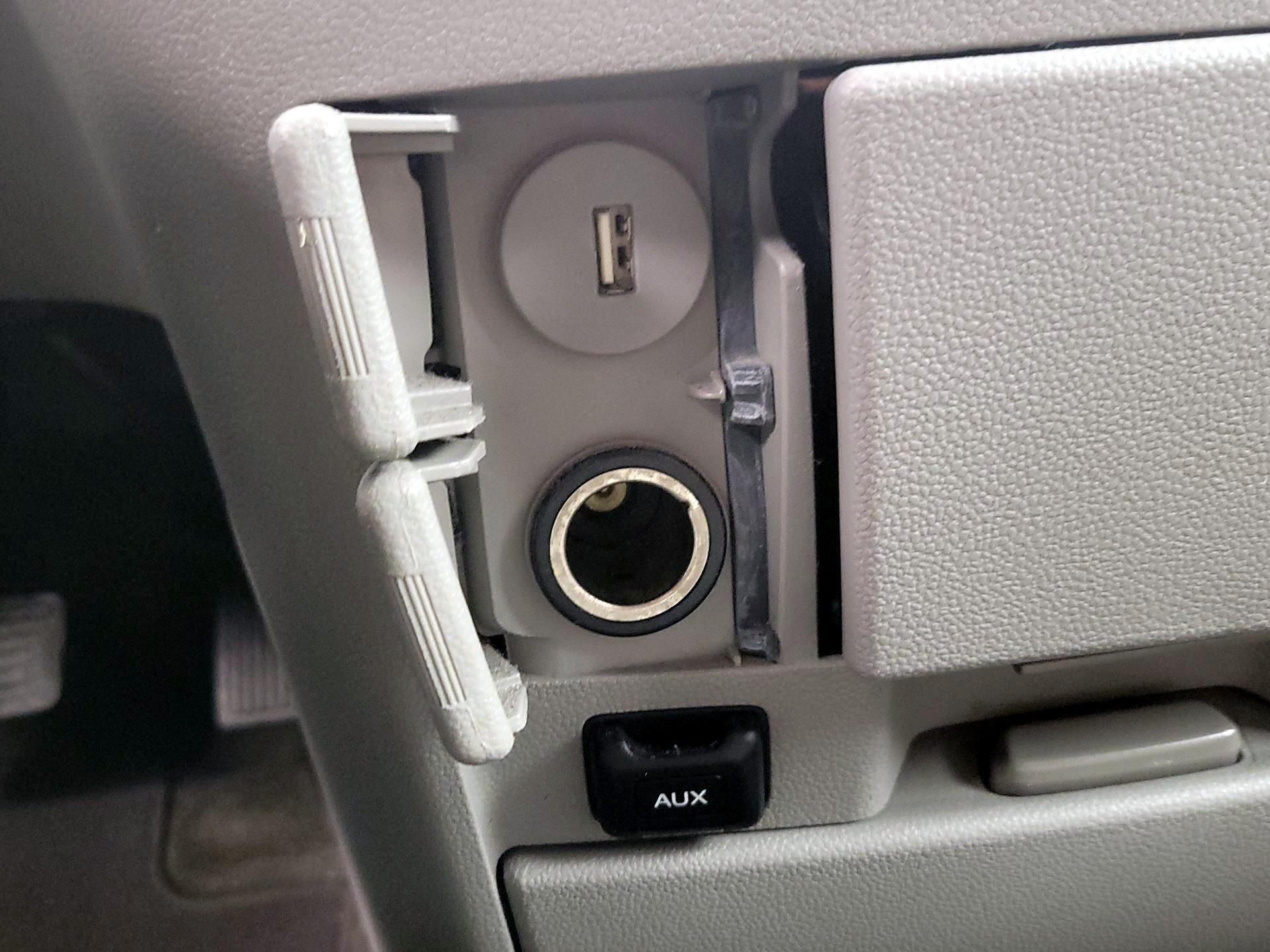 Thumbnail: 2015 Honda Odyssey - 18