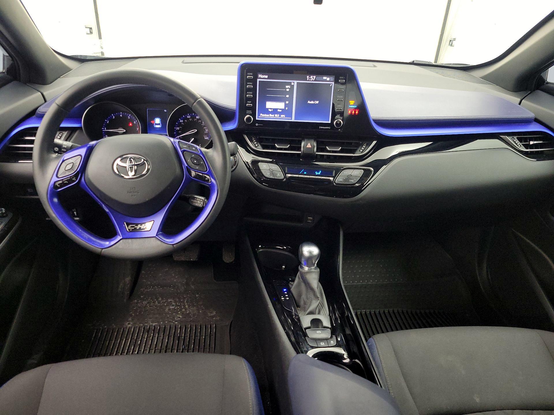 Thumbnail: 2022 Toyota C-HR - 9