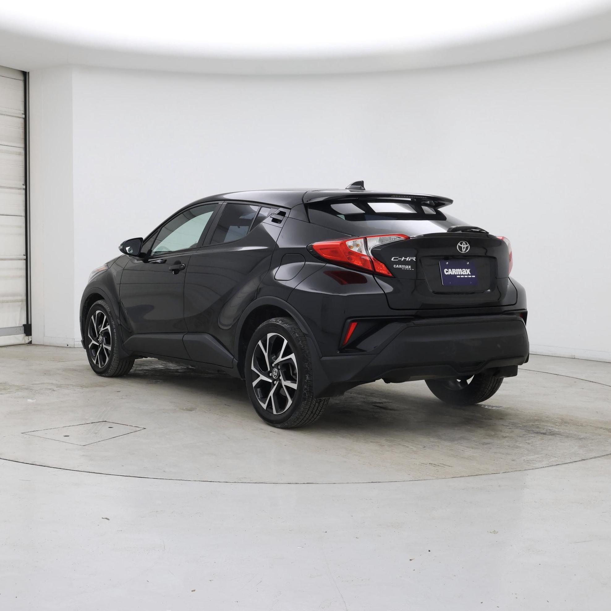 Thumbnail: 2022 Toyota C-HR - 2