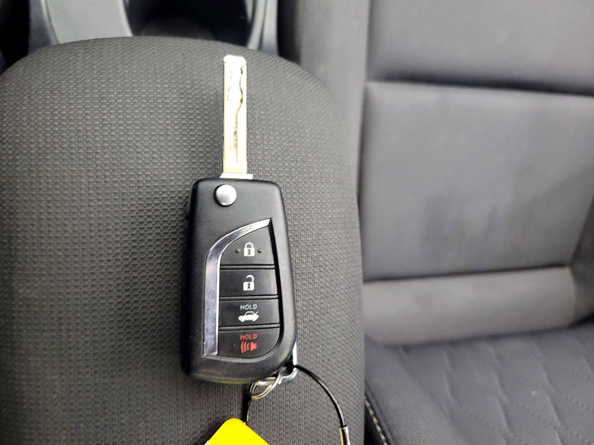 Thumbnail: 2023 Toyota Corolla - 20