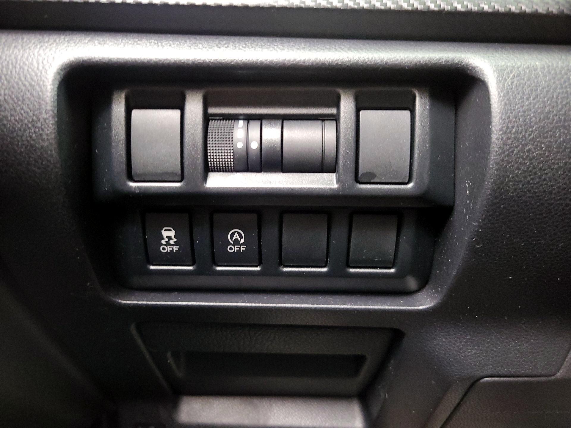 Thumbnail: 2020 Subaru Crosstrek - 13