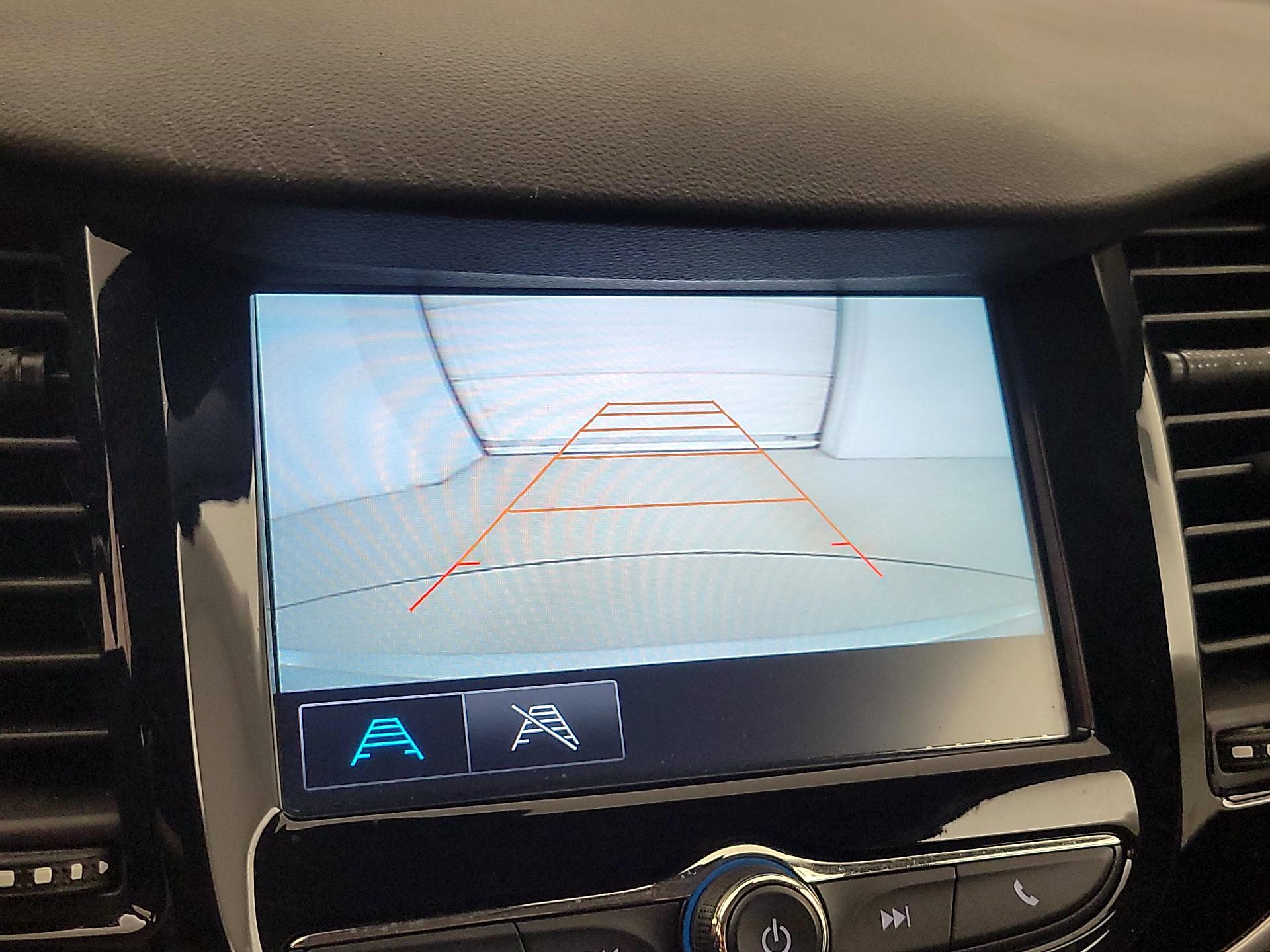 Thumbnail: 2017 Chevrolet Trax - 14