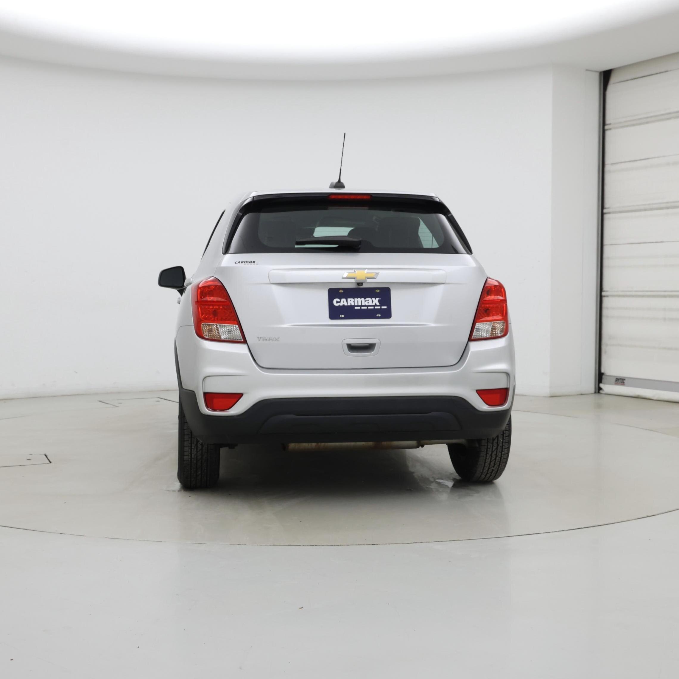 Thumbnail: 2017 Chevrolet Trax - 6