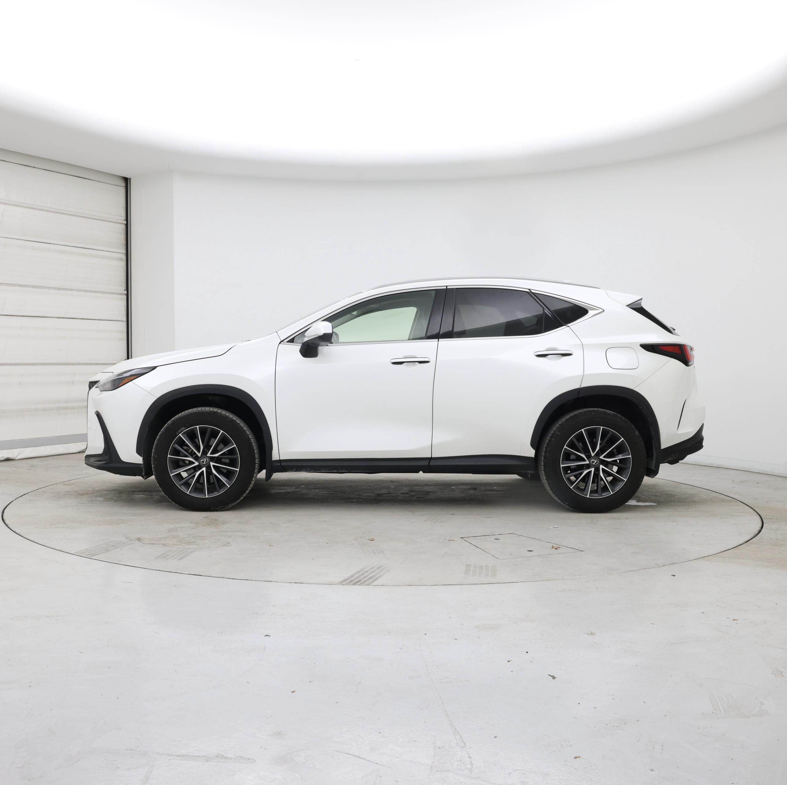 Thumbnail: 2024 Lexus NX - 3