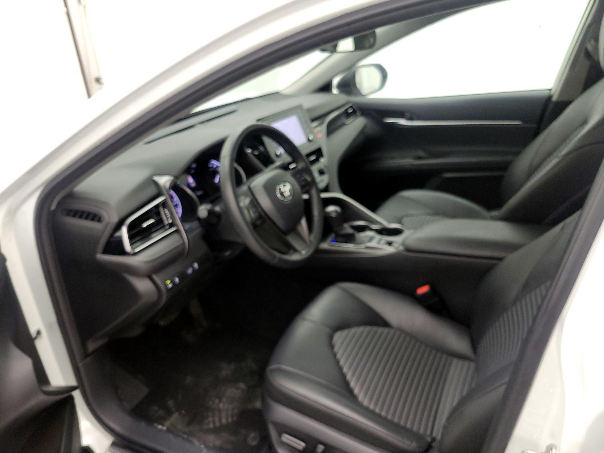 Thumbnail: 2023 Toyota Camry - 11