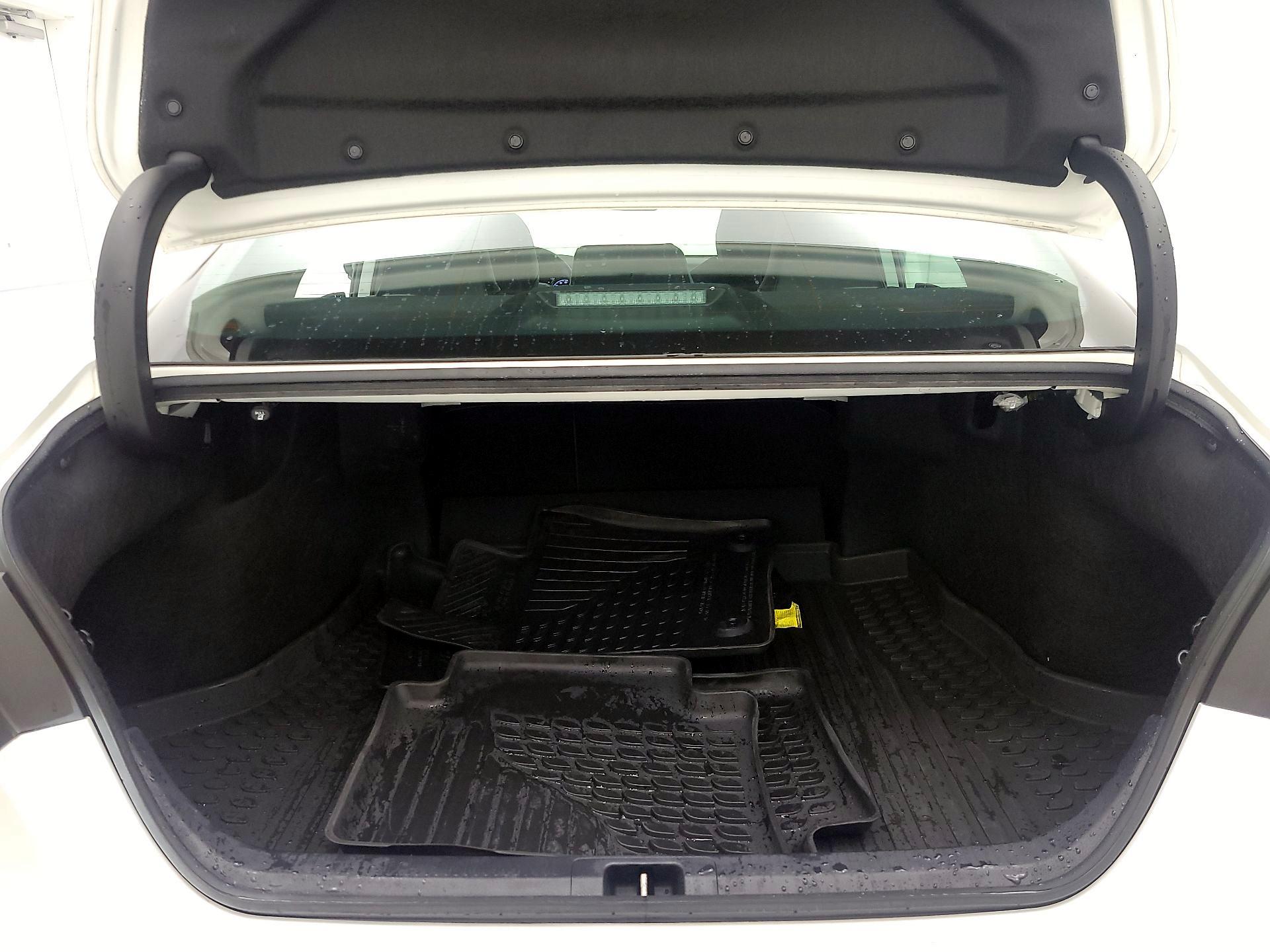 Thumbnail: 2023 Toyota Camry - 20