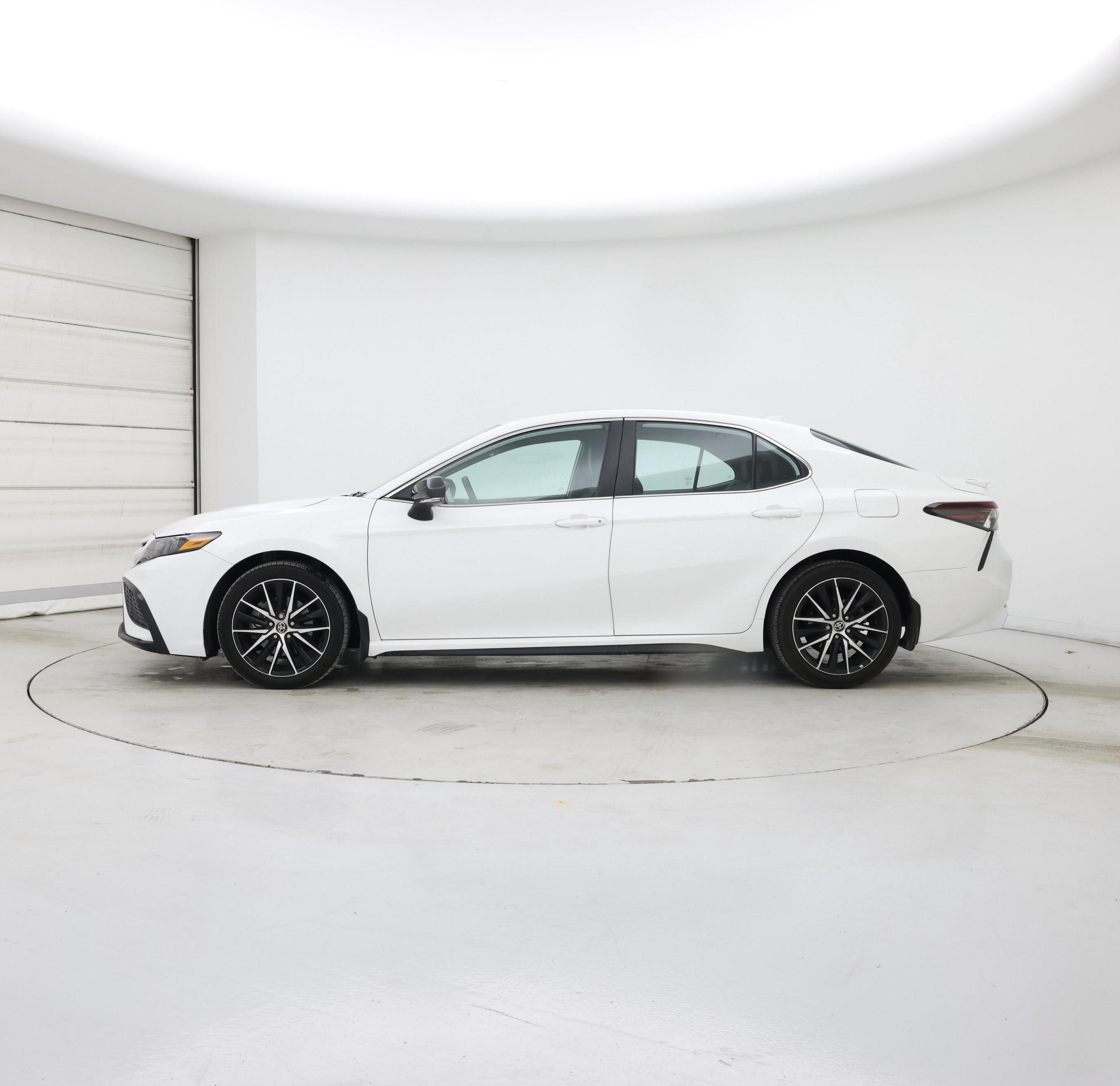 Thumbnail: 2023 Toyota Camry - 3