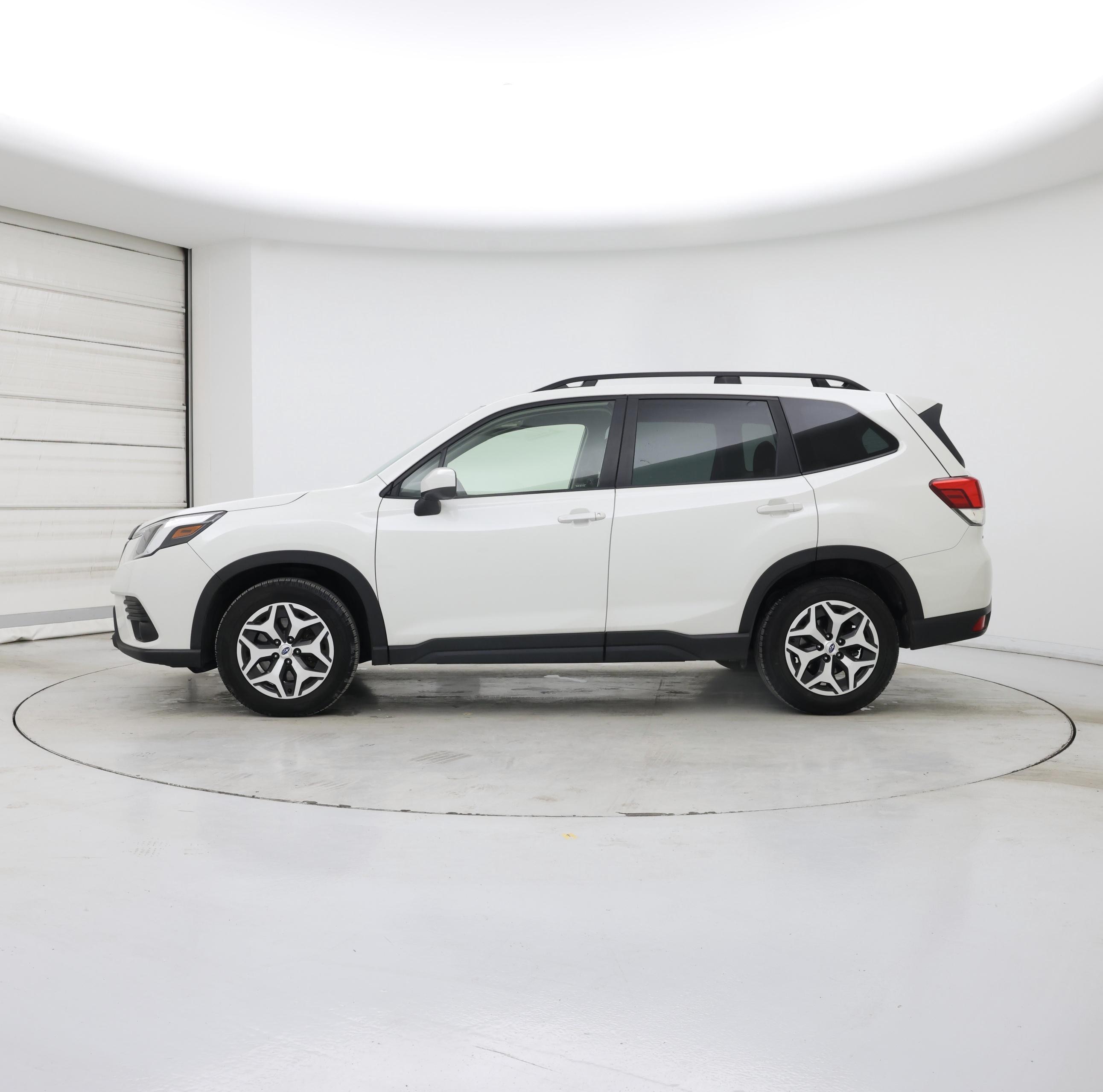 Thumbnail: 2023 Subaru Forester - 3