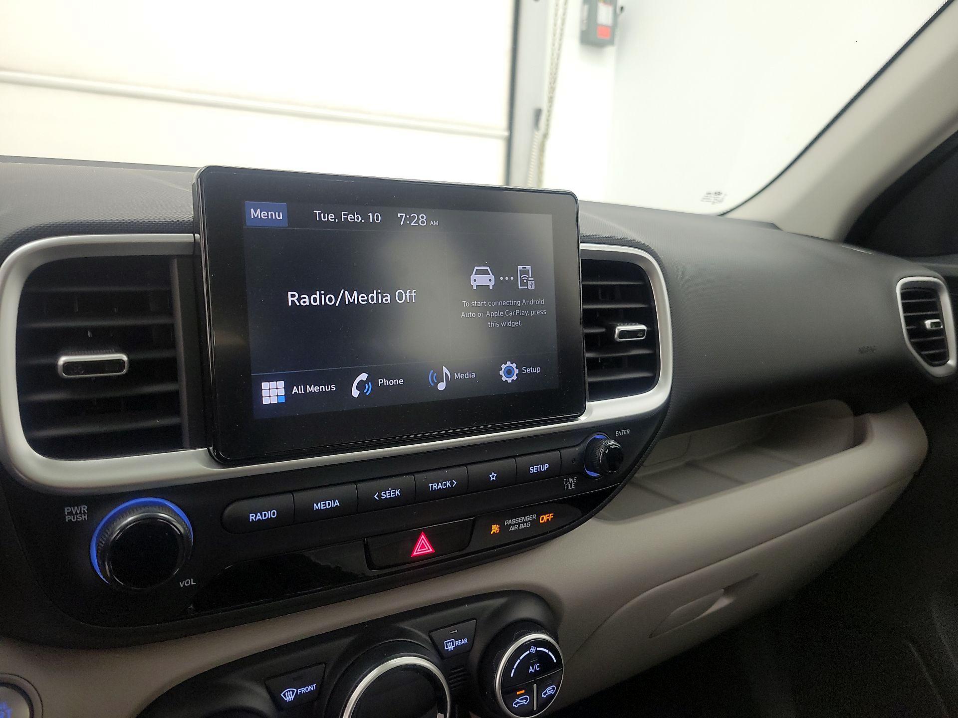 Thumbnail: 2024 Hyundai Venue - 15