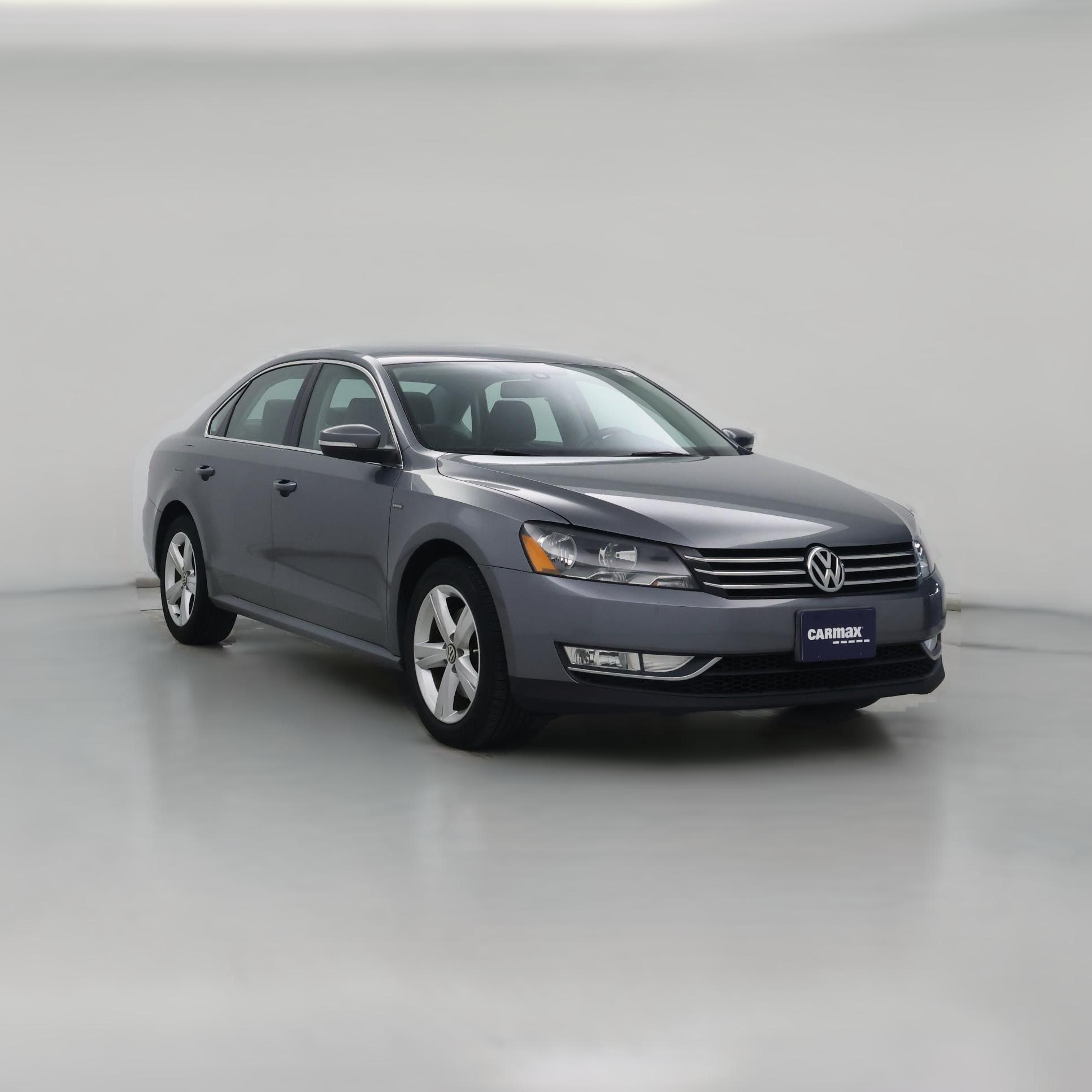 Thumbnail: 2015 Volkswagen Passat - 1