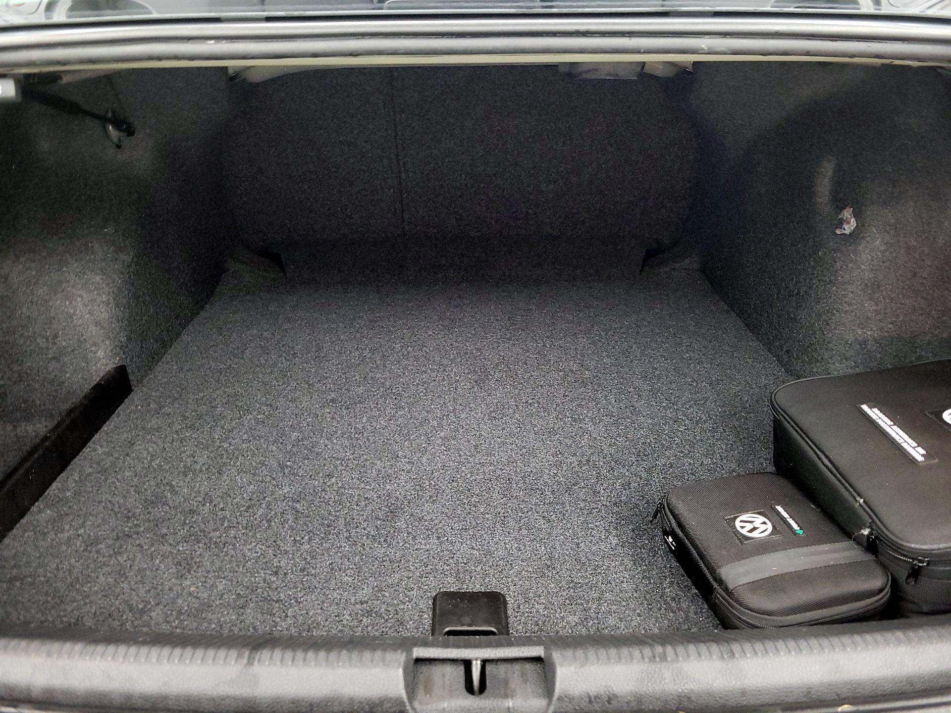 Thumbnail: 2015 Volkswagen Passat - 19